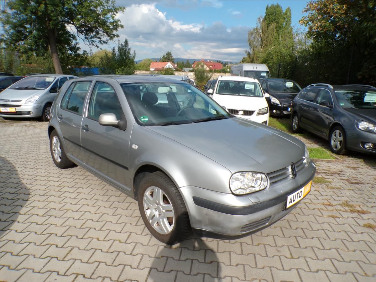 Volkswagen Golf, 1,4 16V  KLIMATIZACE