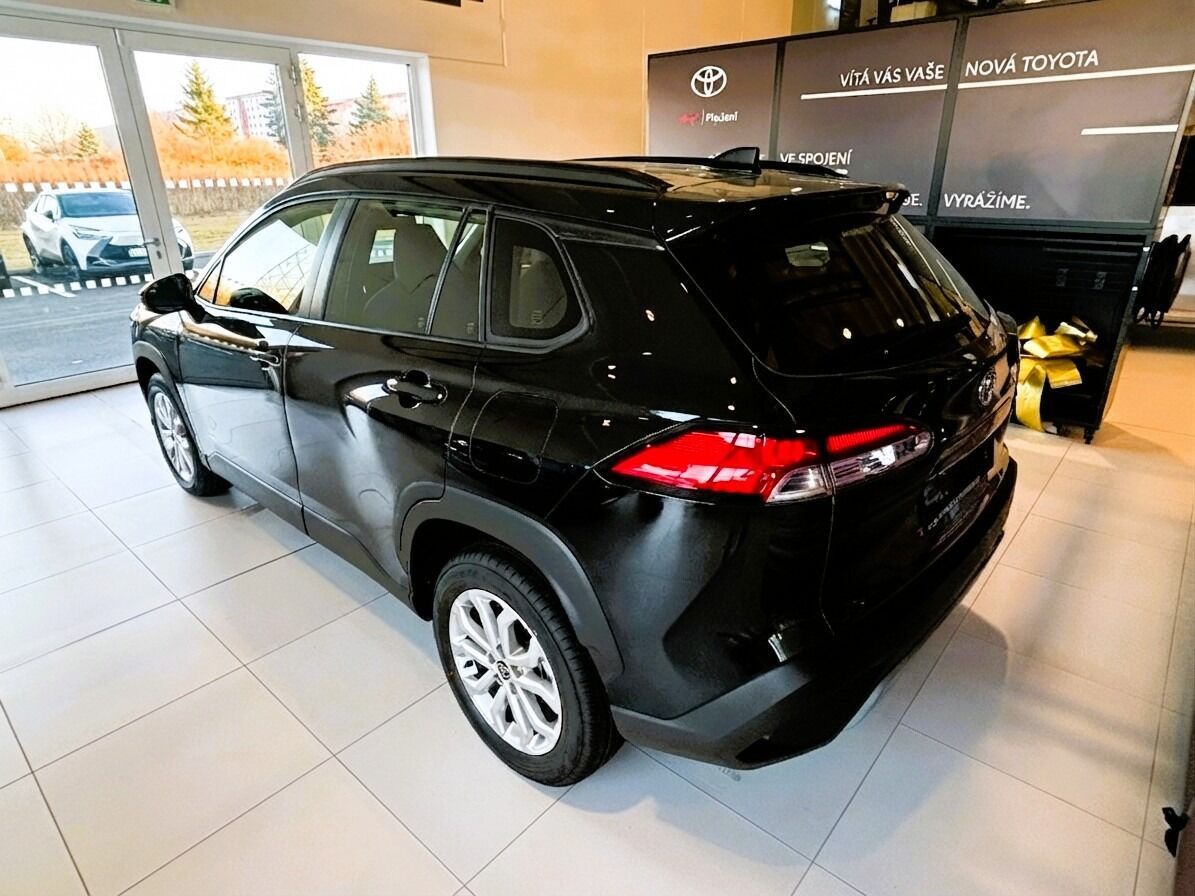 Toyota Corolla Cross, 1,8  Comfort - fotka 5