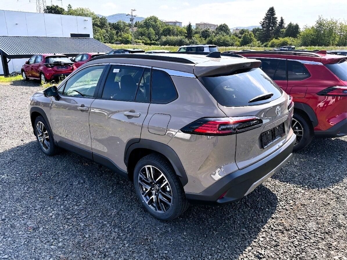 Toyota Corolla Cross, 2,0 Executive Skyview - fotka 5