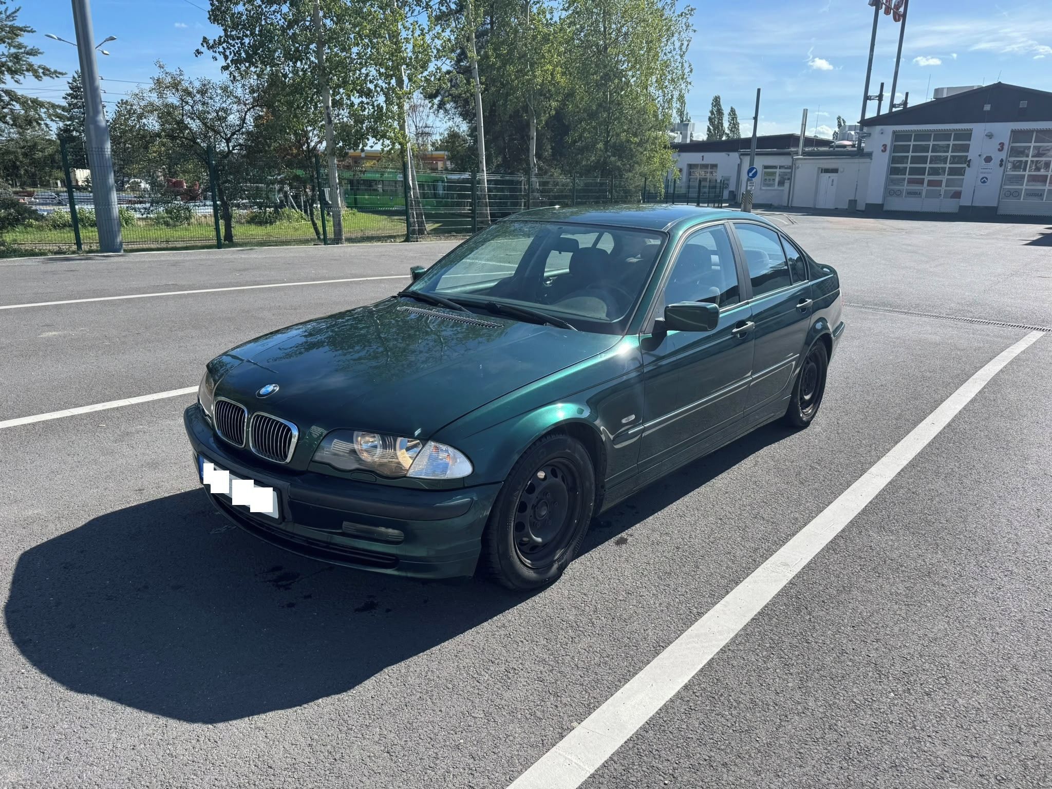 BMW Řada 3, 1.9 (benzín) - fotka 6