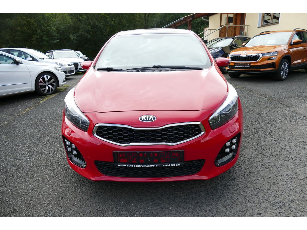 Kia Cee´d, 1,6CRDI 100KW GT-LINE - fotka 2