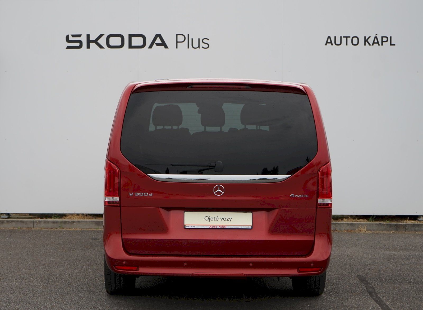 Mercedes-Benz Třídy V, V 300d L Auto 4MATIC 7-míst We - fotka 4