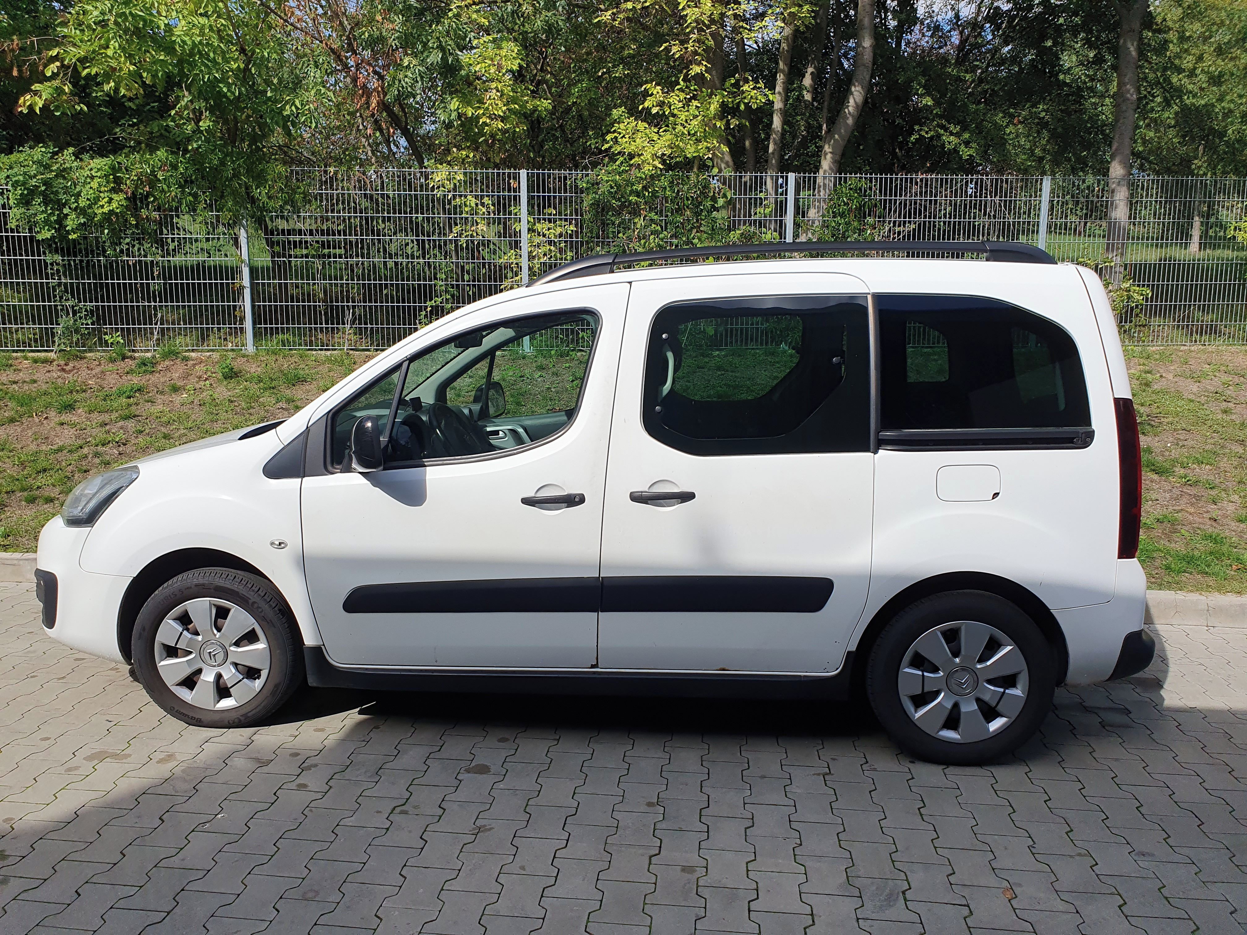 Citroën Berlingo, nehavarované, provozuschopné - fotka 2