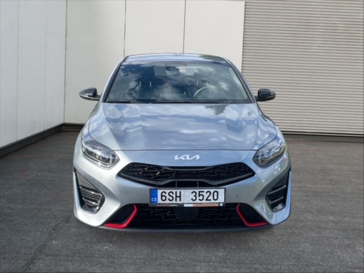 Kia ProCeed, 1,6 T-GDI GT AT - fotka 2