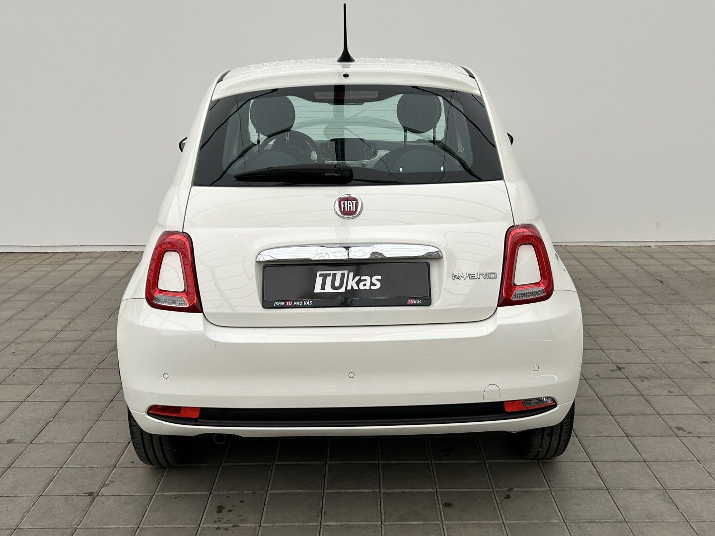 Fiat 500, 1.0i 51kW Cult - fotka 4