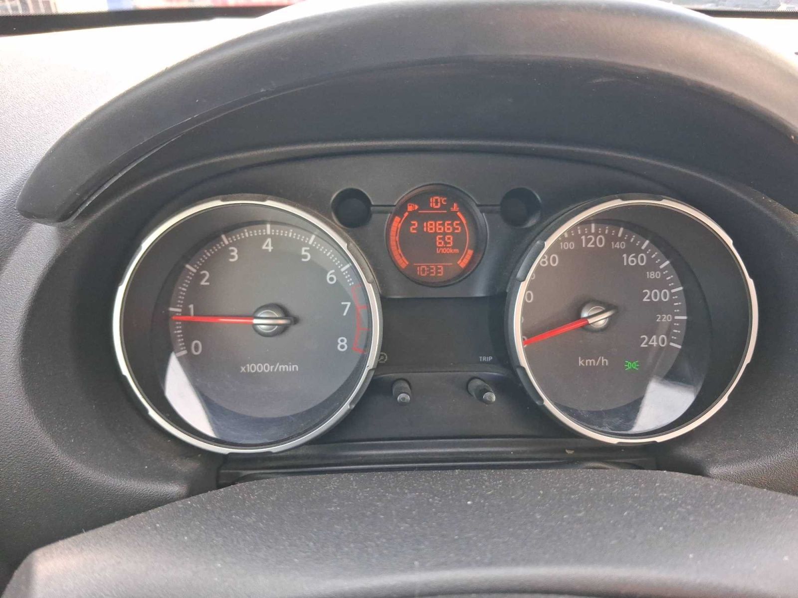 Nissan Qashqai, 1.6, po STK, Tažné - fotka 3