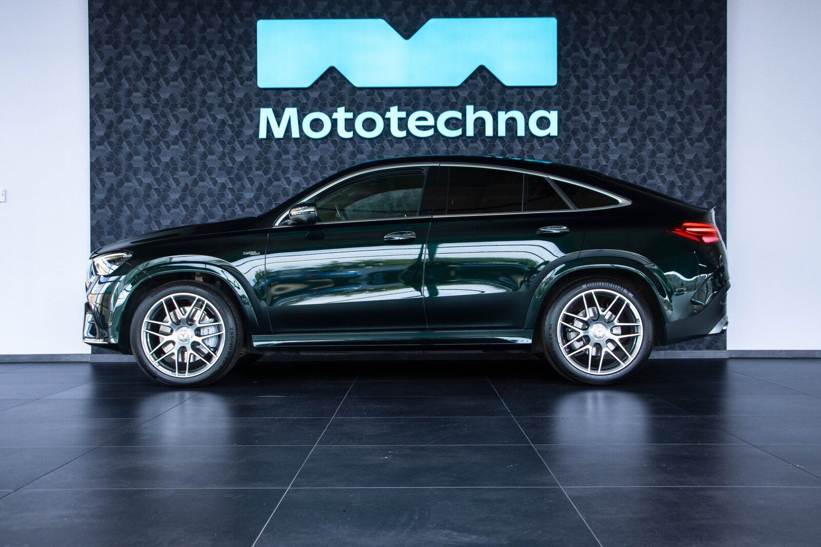 Mercedes-Benz GLE, Coupe 53 AMG 4MATIC+ - fotka 2