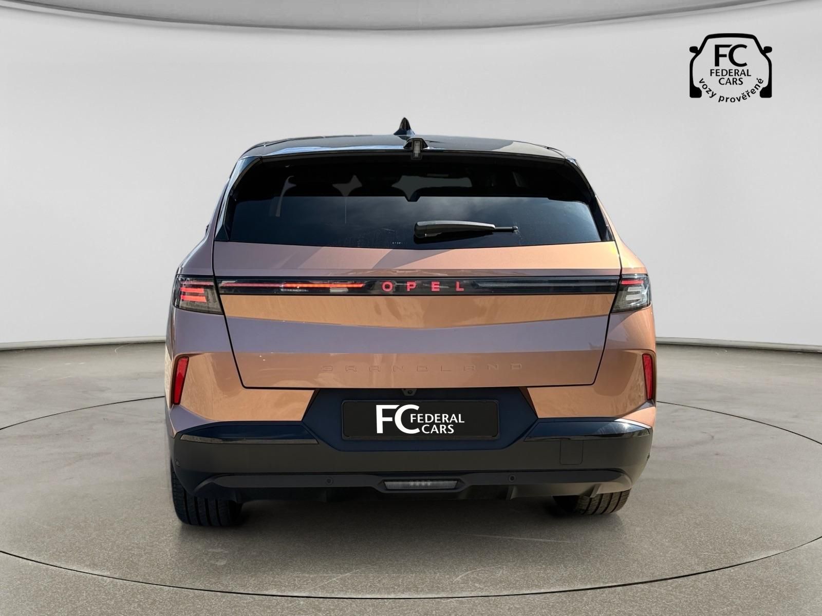 Opel Grandland, Hybrid 1.2 Turbo 100kW GS DCT - fotka 4