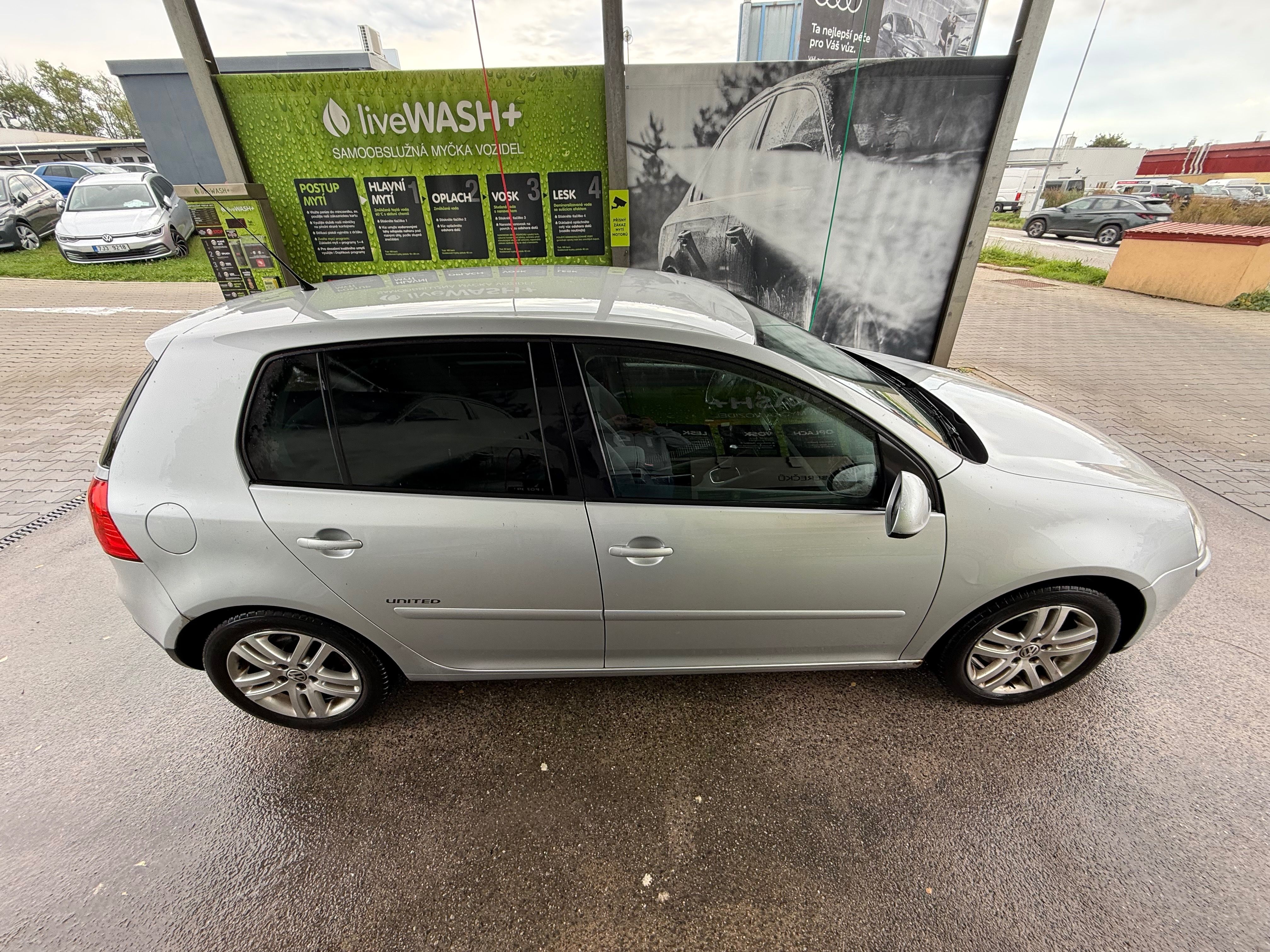 Volkswagen Golf, 2.0 TDI, UNITED, 123kw - fotka 6