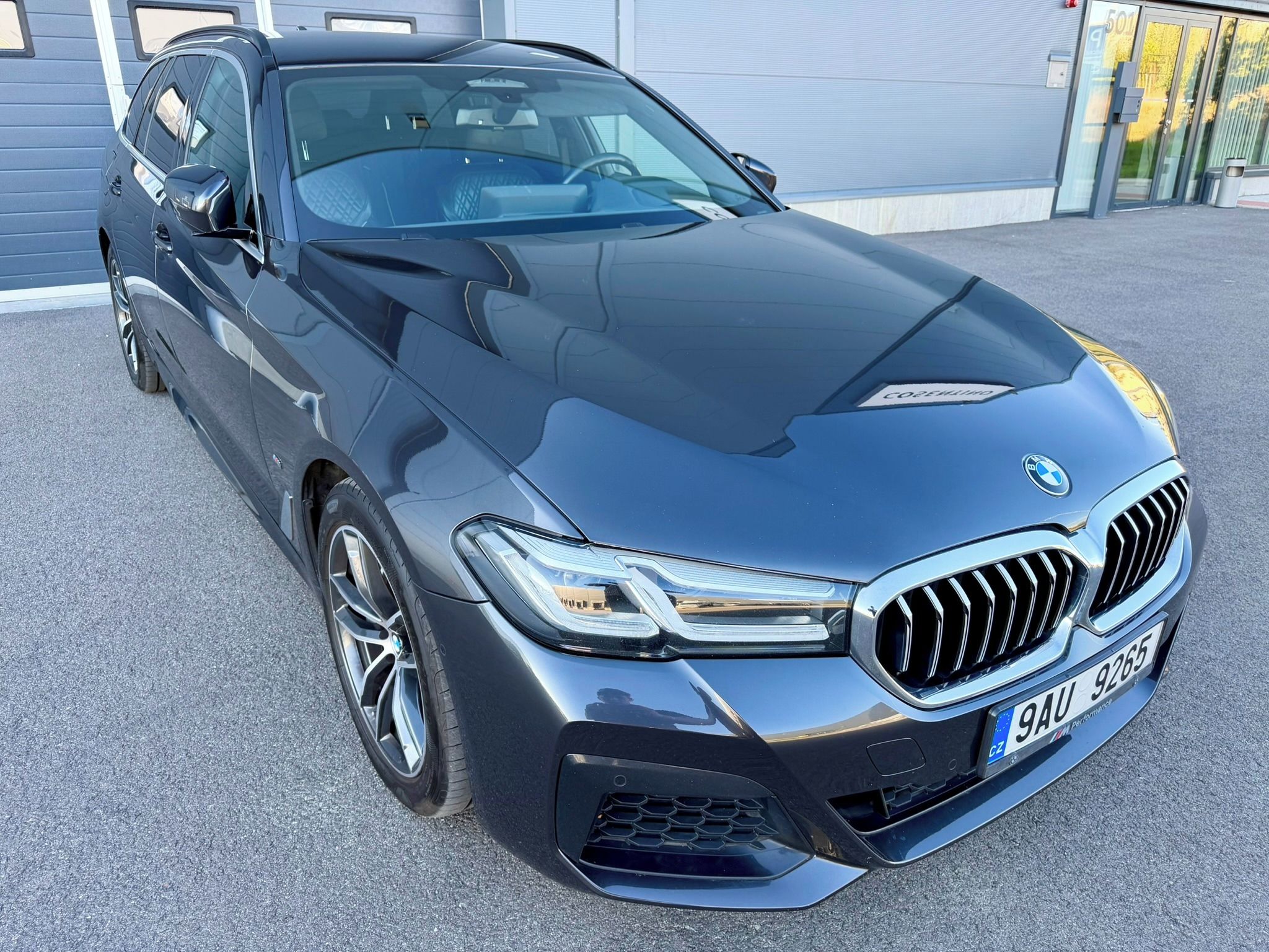 BMW Řada 5, 540d xDrive Touring - fotka 3