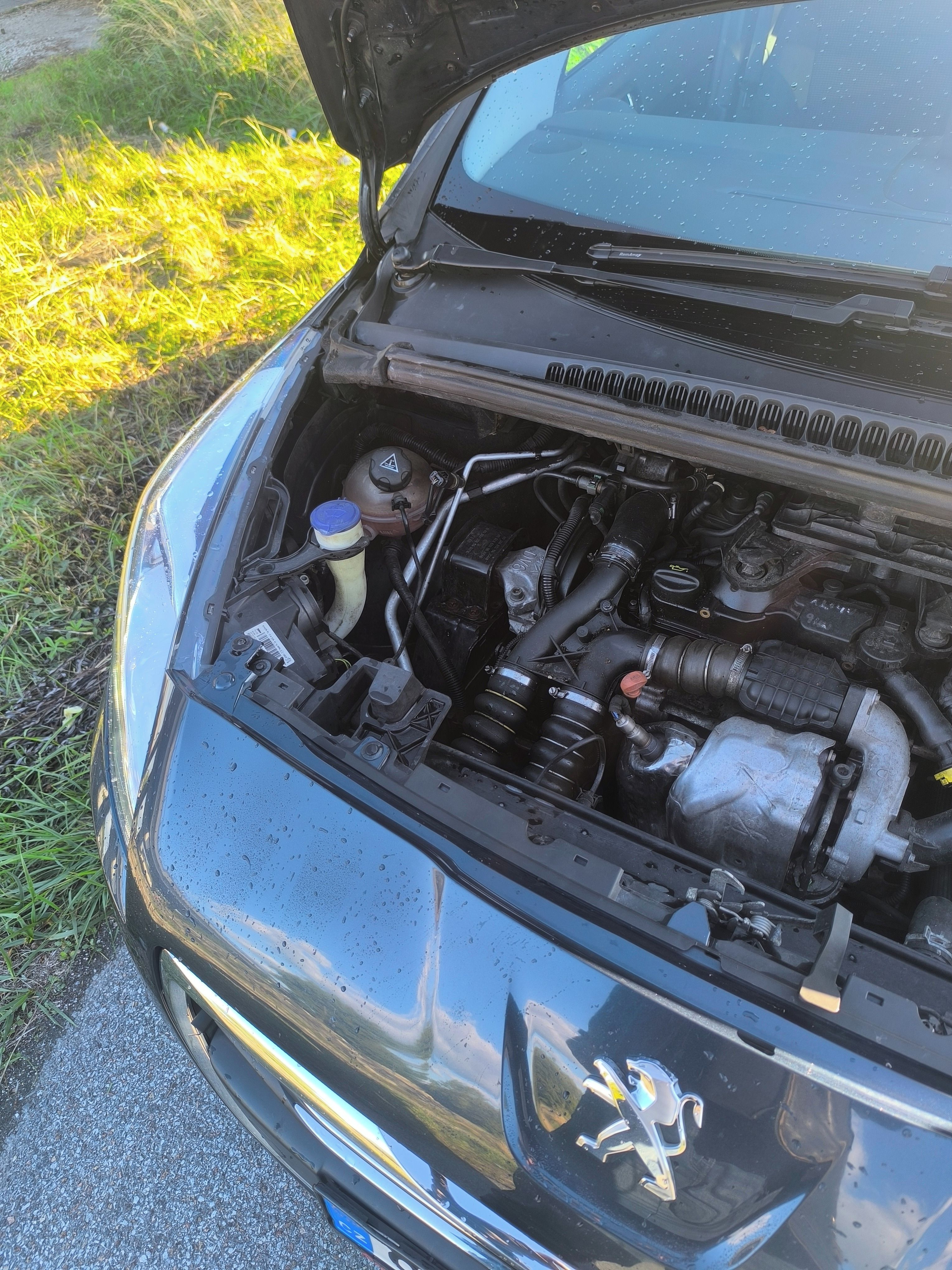 Peugeot 5008, Peugeot 5008 1.6HDI - fotka 4