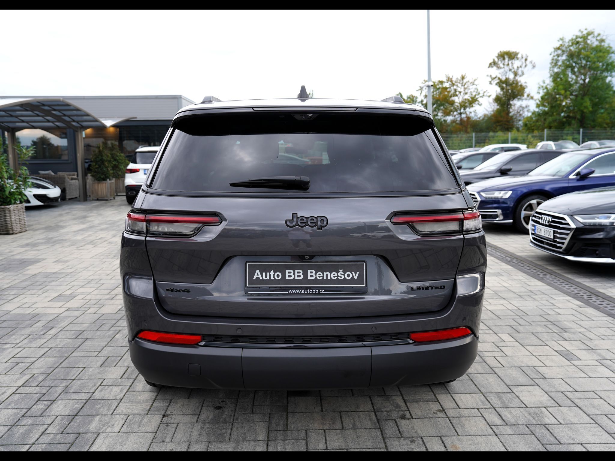 Jeep Grand Cherokee, 3.6i V6 Long Limited/4x4/300PS - fotka 5