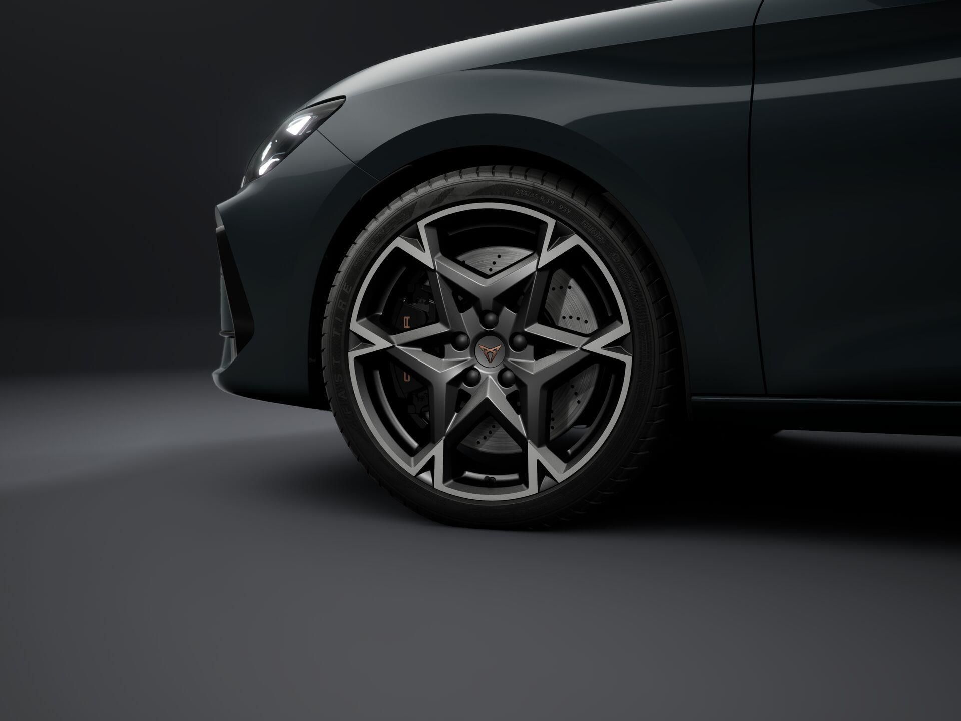 Cupra Leon, 2.0 TSI / 245 kW SP VZ - fotka 4