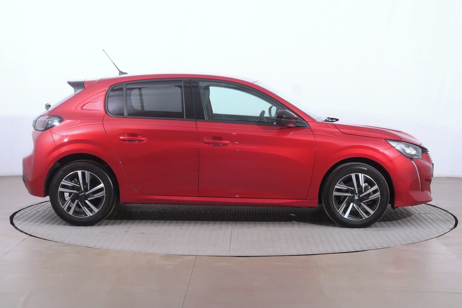 Peugeot 208, 1.2 PureTech, Automat - fotka 6