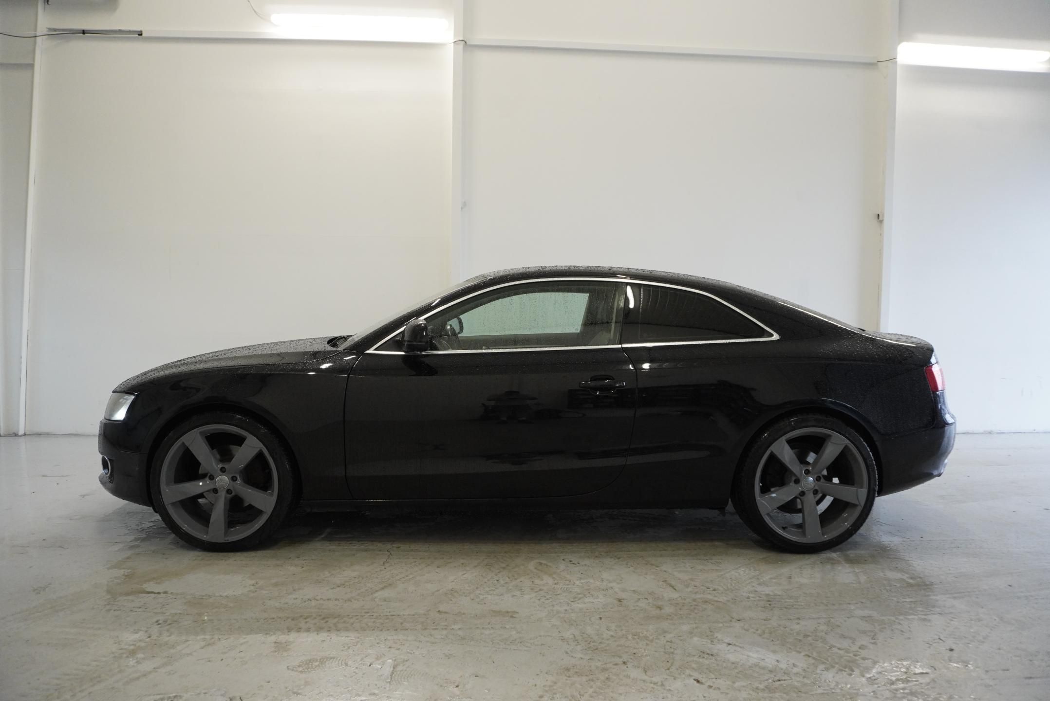 Audi A5, 2.0 TFSi 132 kW AUTOMAT KUPÉ - fotka 6
