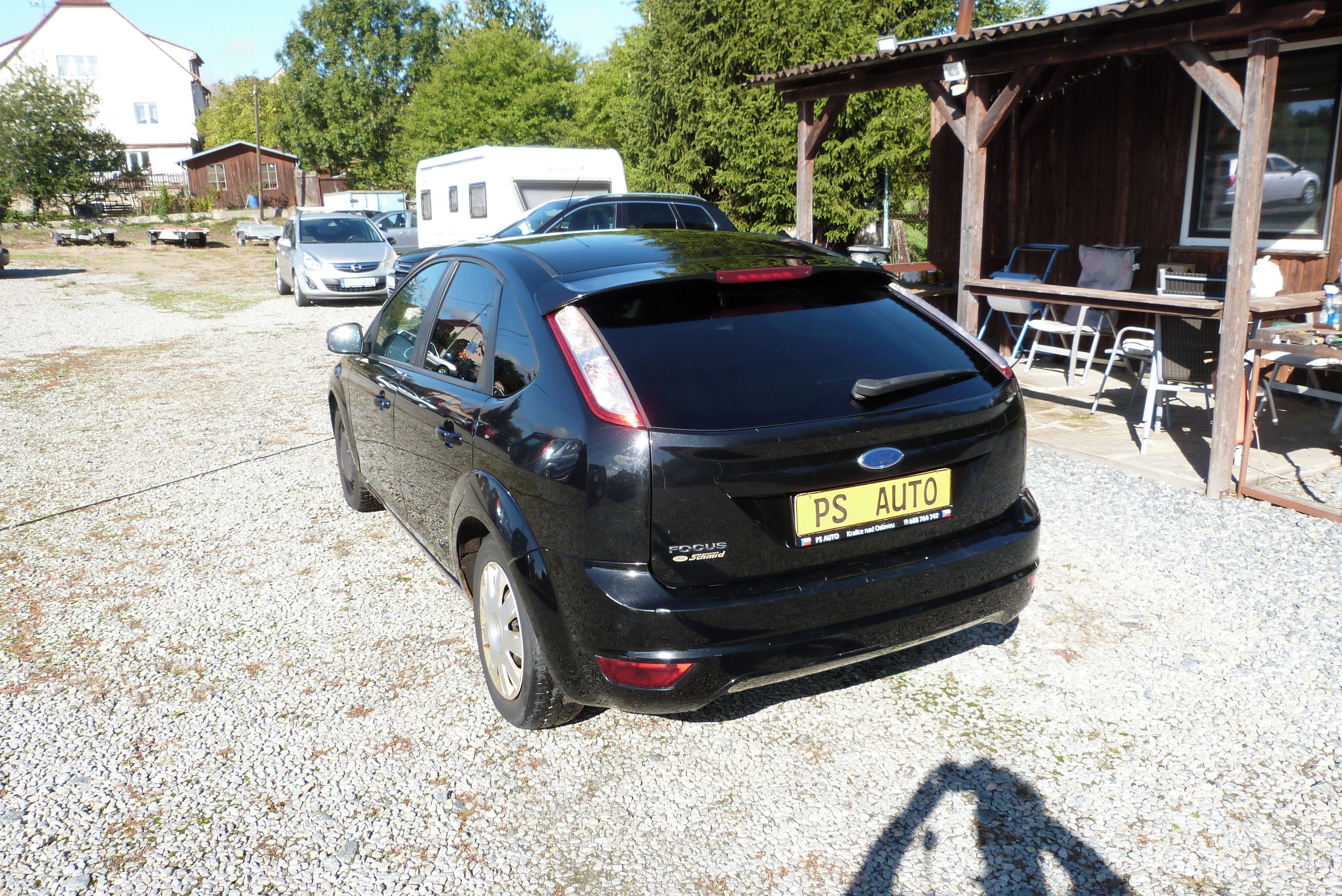 Ford Focus, 1.8i 16v - fotka 6