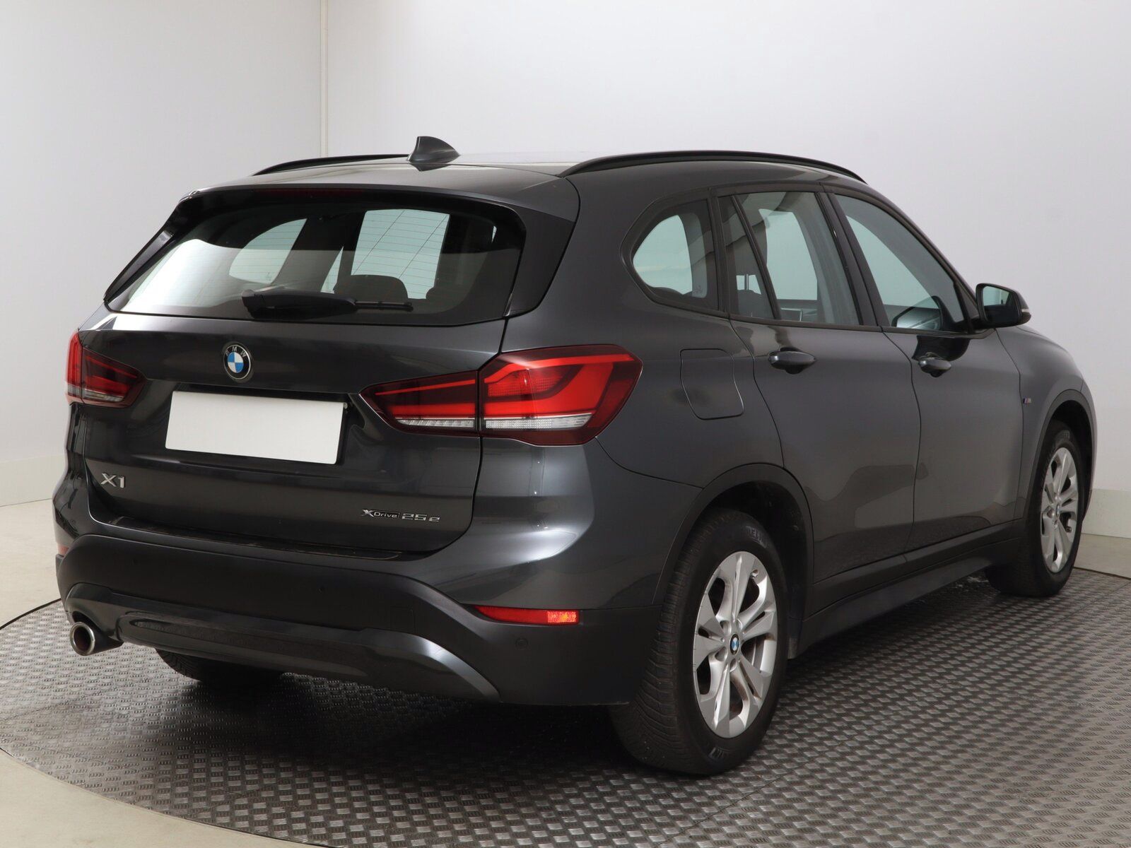 BMW X1, xDrive25e, 4X4, Automat - fotka 5