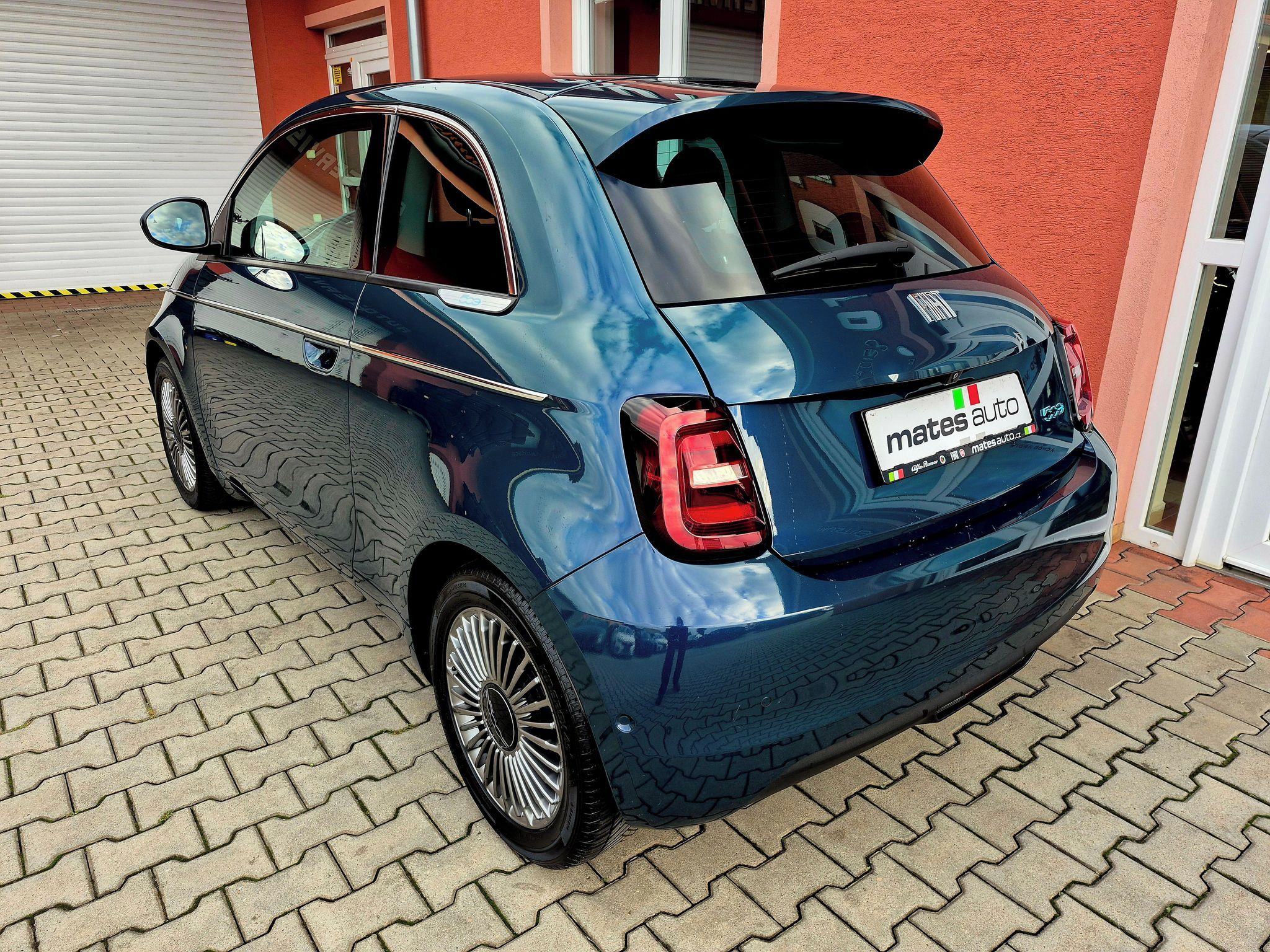 Fiat 500E, 42kwh 87KW ICON (ODPOČET DPH) - fotka 3