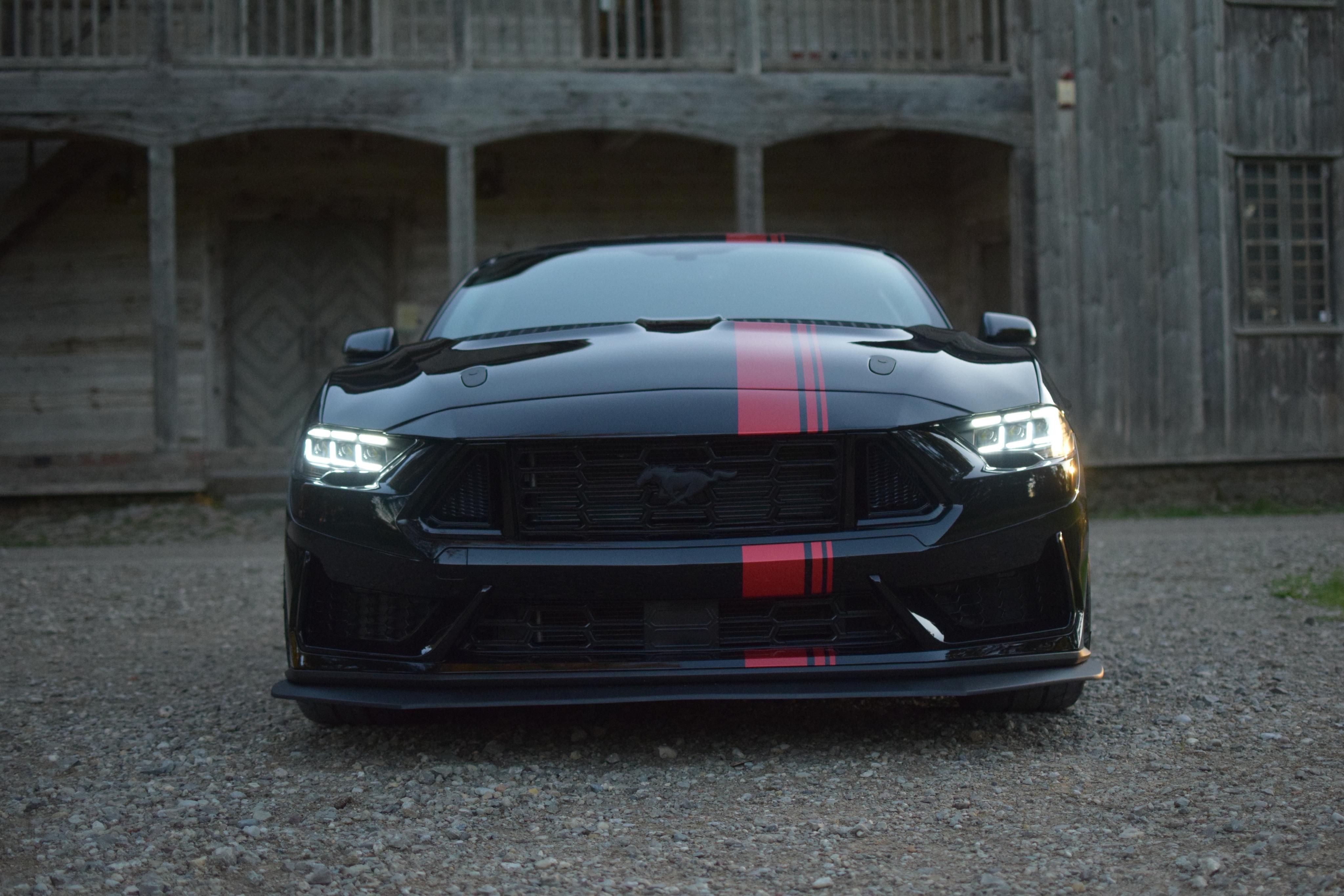 Ford Mustang, GT 5.0L Premium Custum - fotka 4