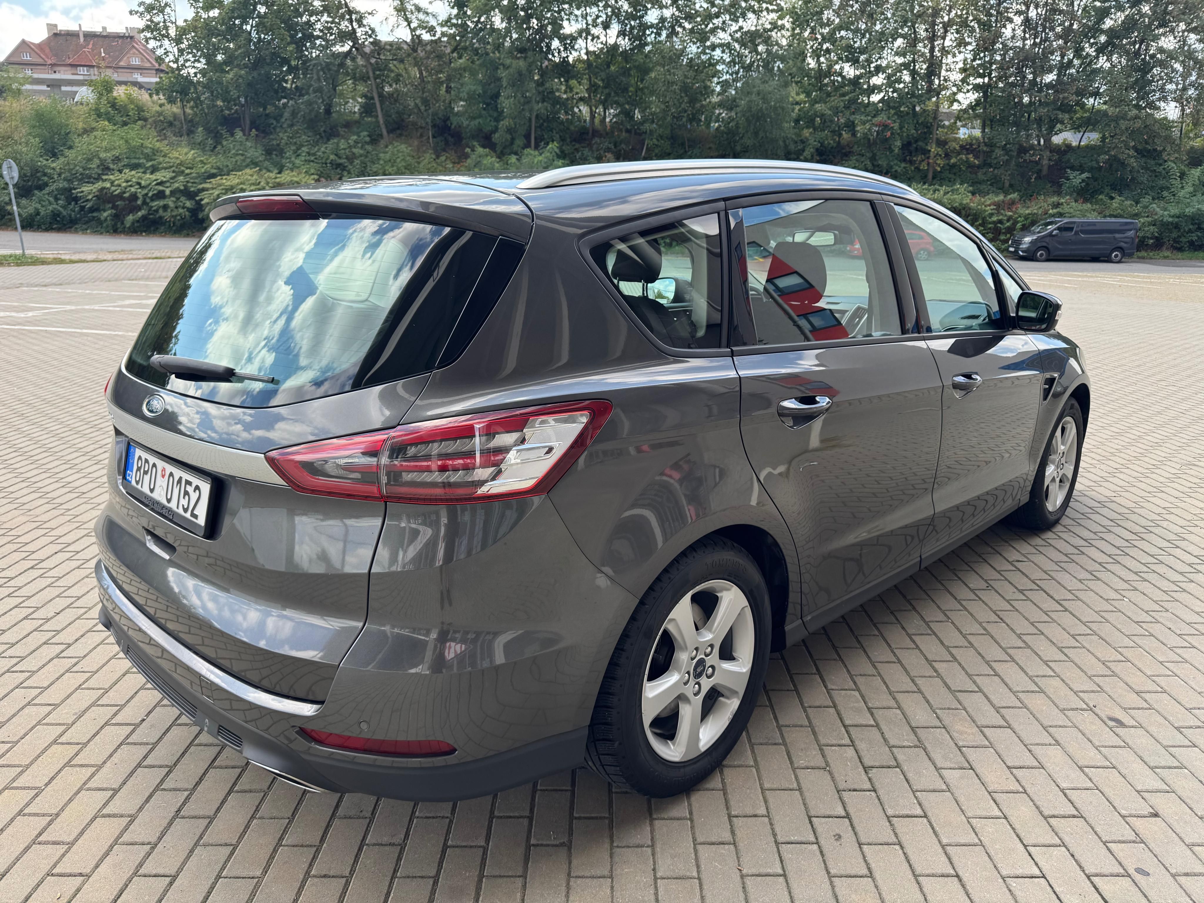 Ford S-MAX, 2.0TDCi, 132kw Automat - fotka 5