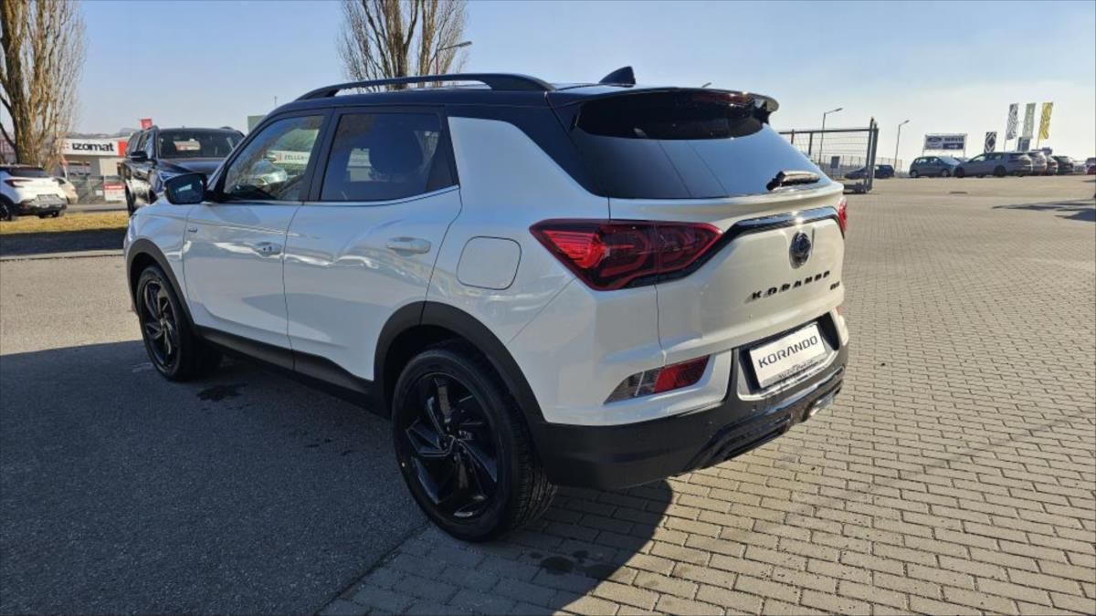 KGM Korando, 1.5 KORANDO  Turbo GDI ELEGANT - fotka 6