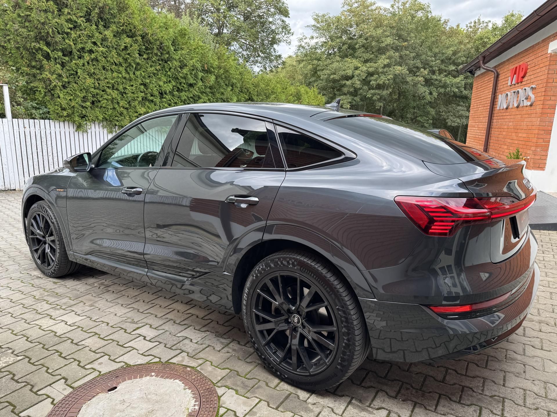 Audi e-tron, E-TRON-300KW-SPORTBACK-R21 - fotka 3