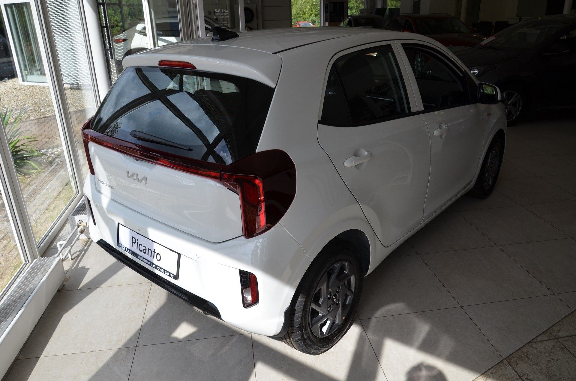 Kia Picanto, 1,0 GDi COMFORT - fotka 2