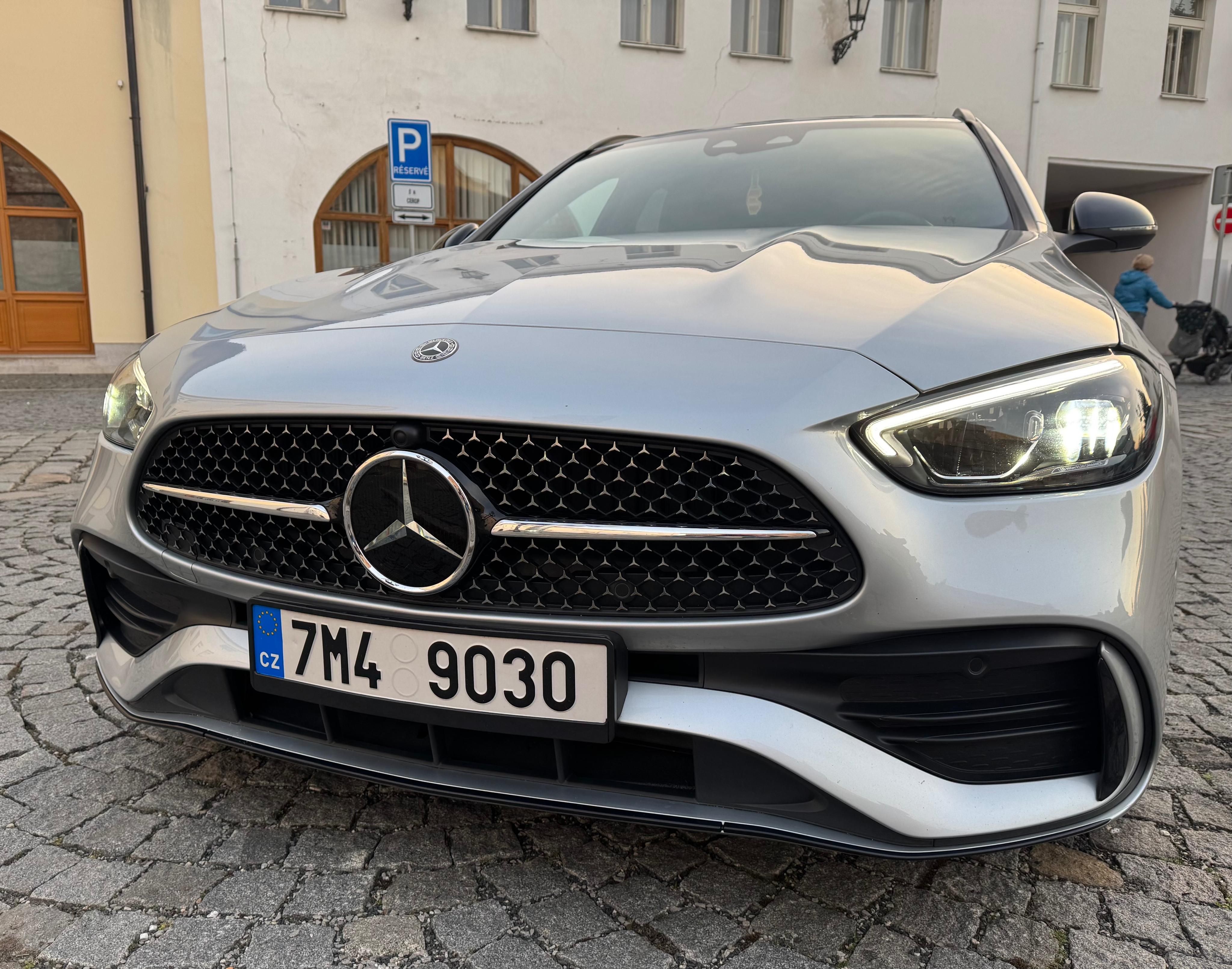 Mercedes-Benz Třídy C, Mercedes Benz S206 C220D - fotka 6