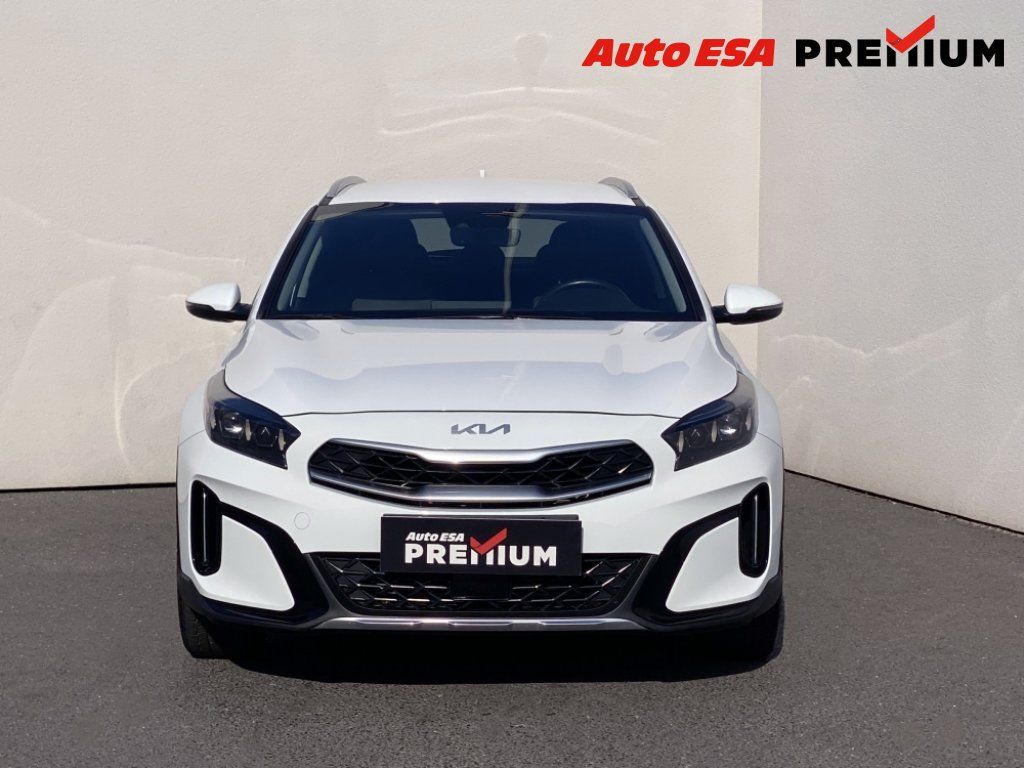 Kia XCee´d, 1.6 TGDi,AT - fotka 2