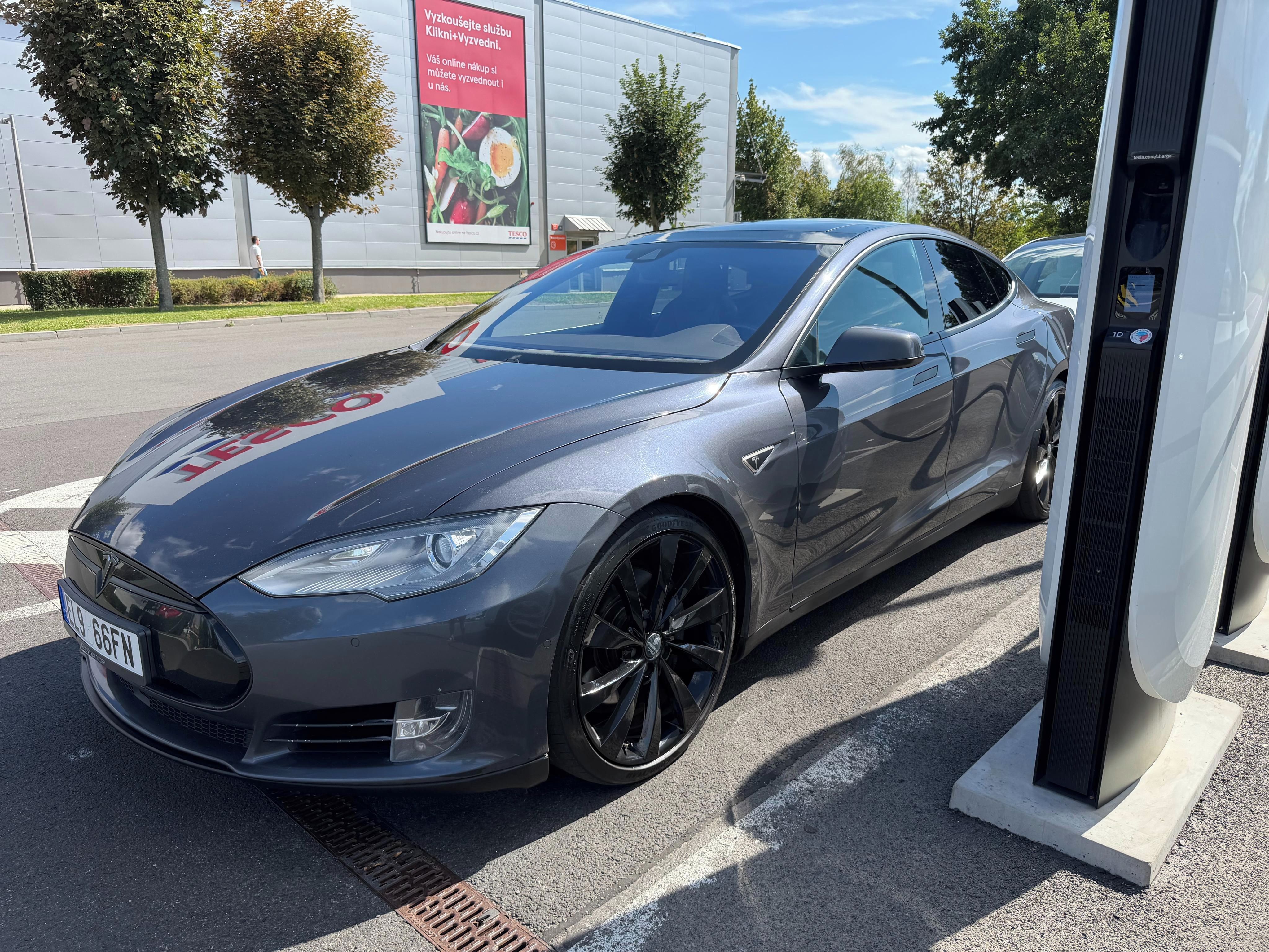 Tesla Model S, 85D/SoH 92%/SC01/FREE - fotka 6