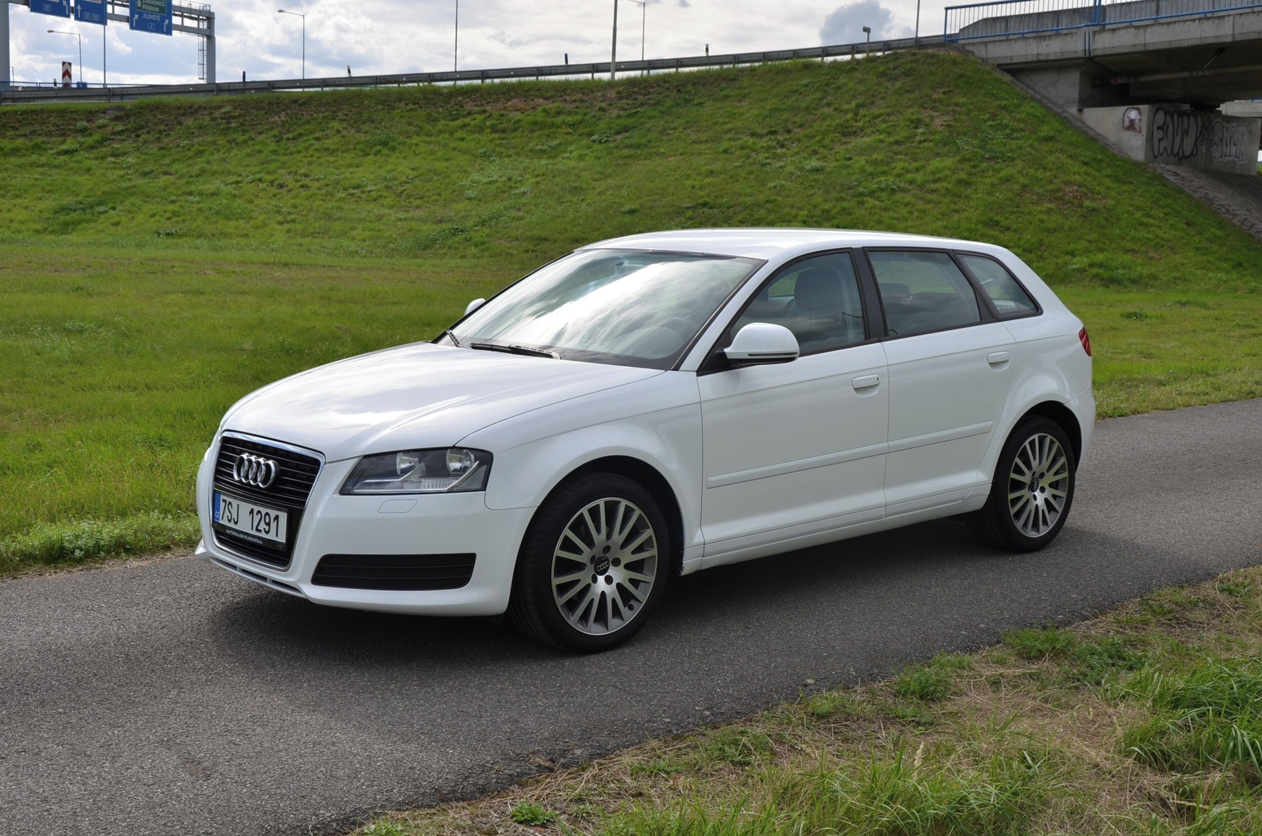 Audi A3, Sportback, 1.6i automat, face - fotka 3