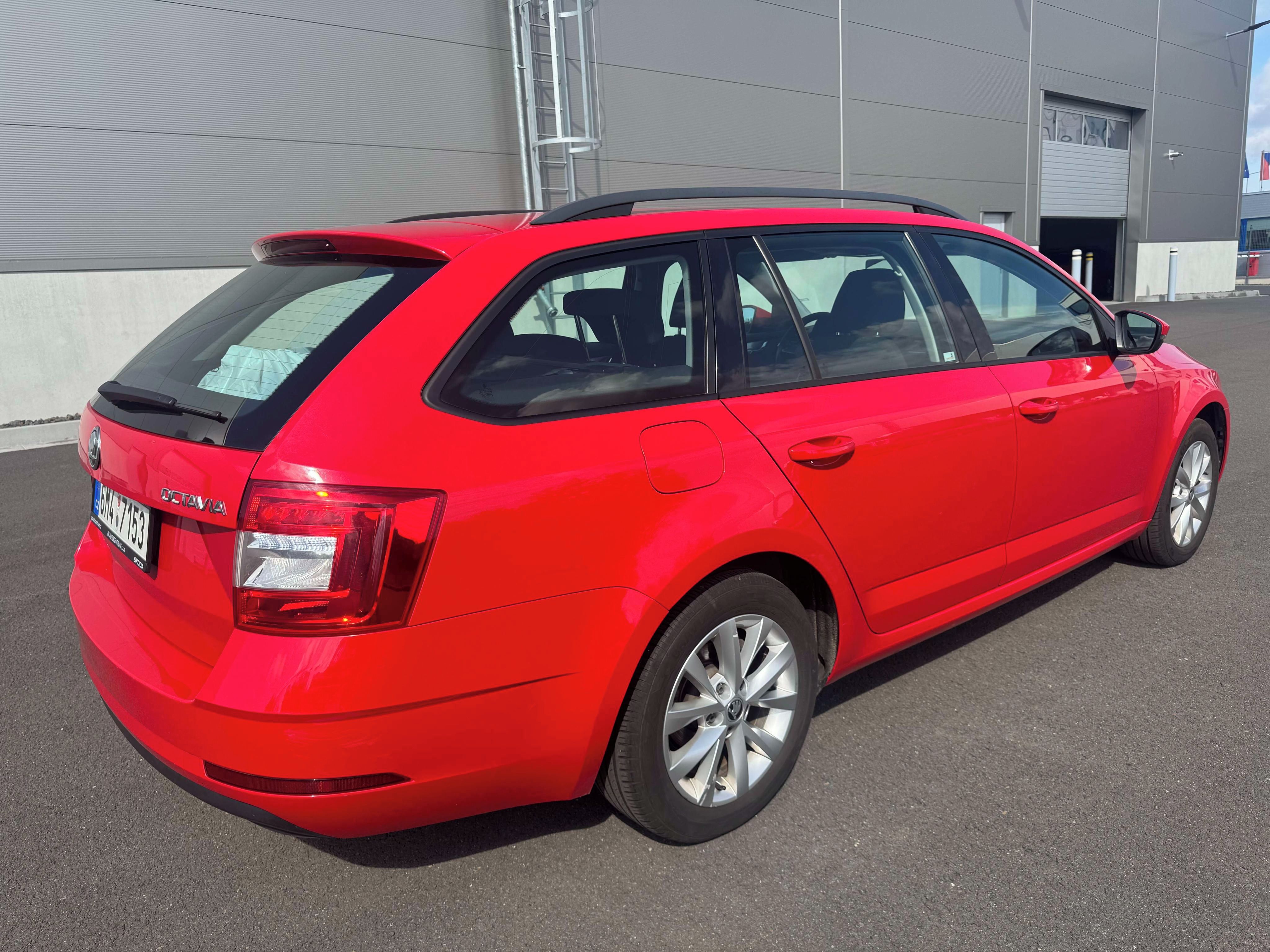 Škoda Octavia, 1.6TDI, Ambition,CZ 1. majitel - fotka 5