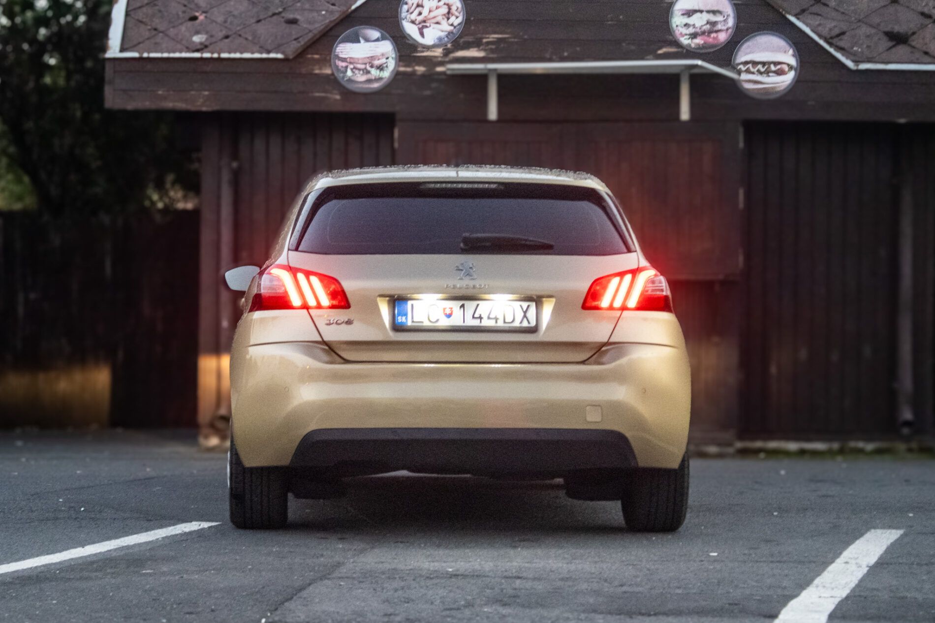 Peugeot 308 - fotka 6