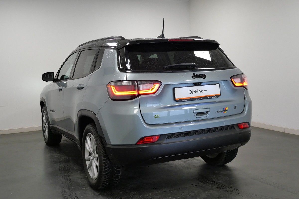 Jeep Compass, 1,5 110kW - fotka 4