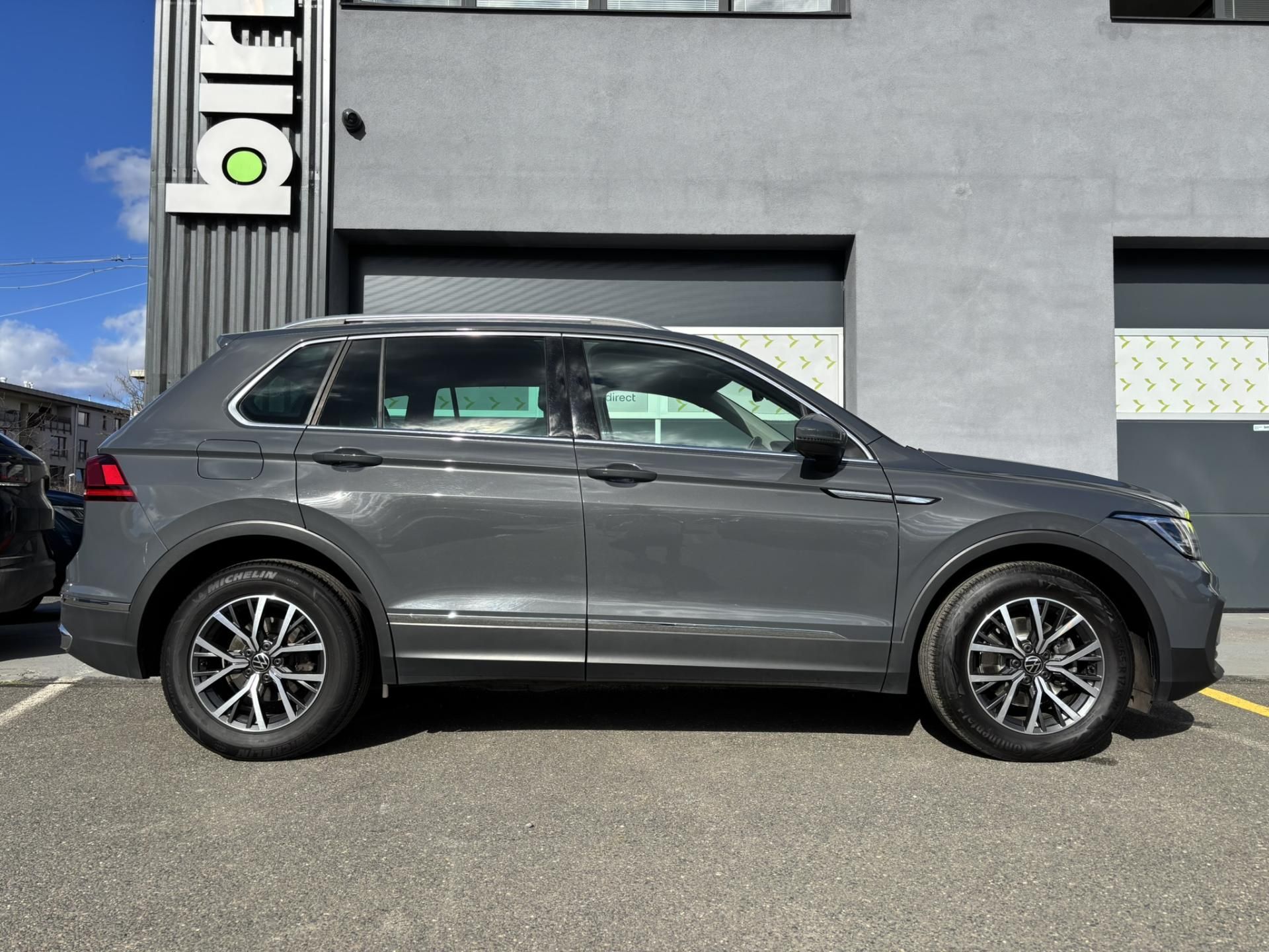 Volkswagen Tiguan, Life 2.0 TDI (110 kW) TZ AUT - fotka 2