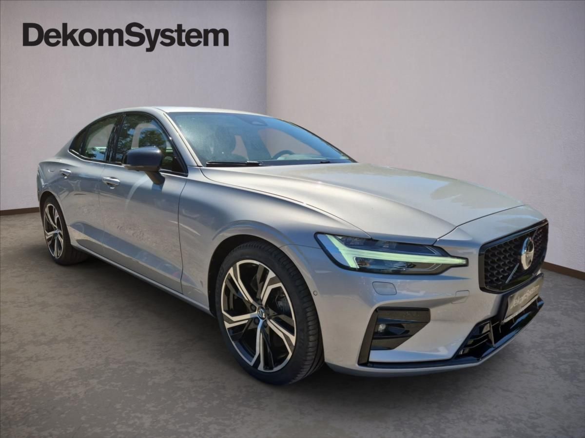 Volvo S60, 2,0 B5 AWD Ultimate Dark - fotka 2