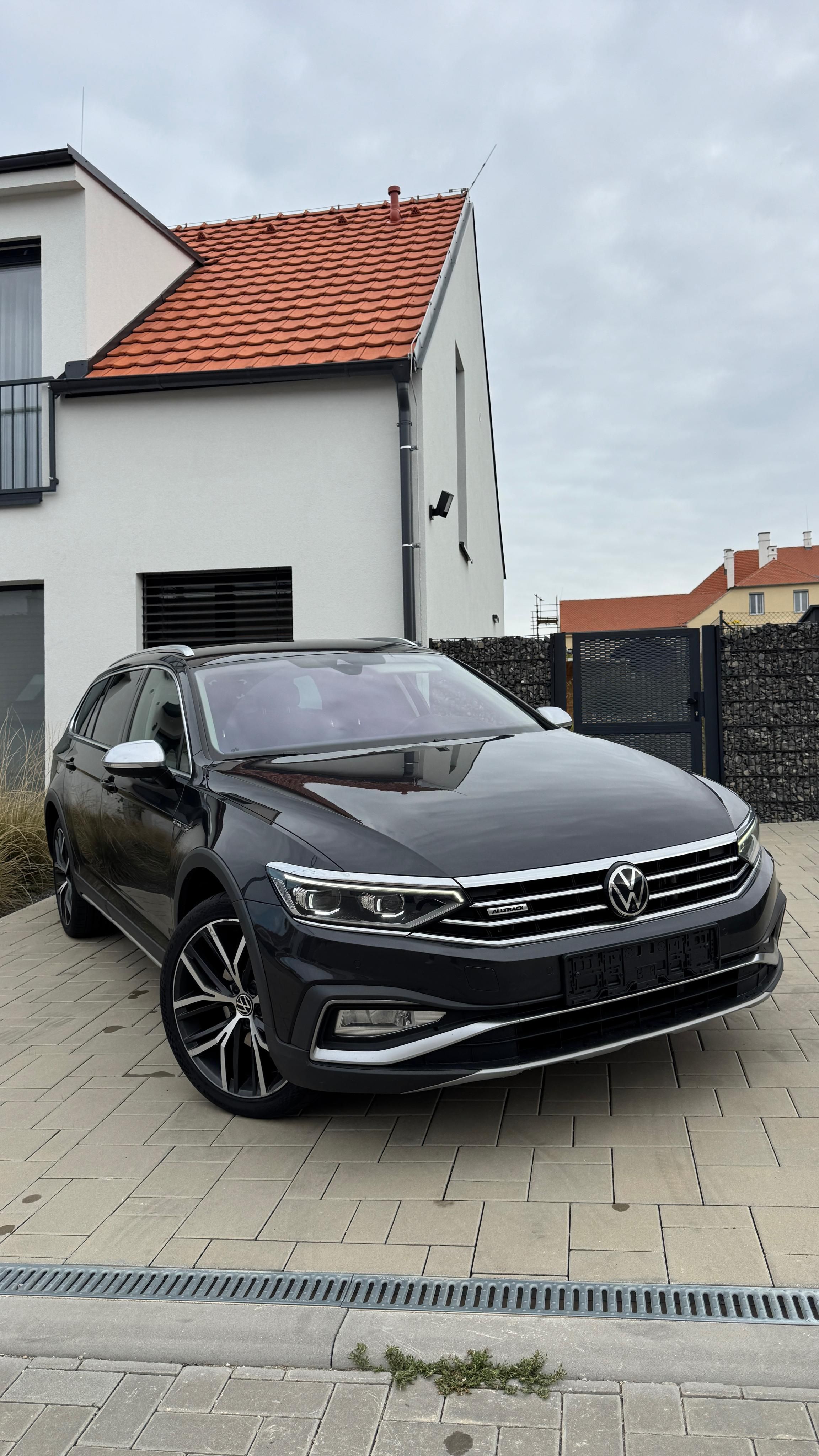 Volkswagen Passat, B8 ALLTRACK 2.0 TDI DSG 4x4 - fotka 3