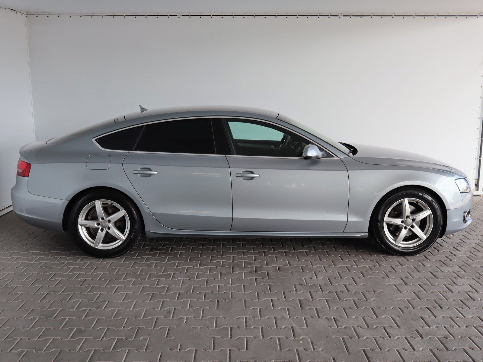 Audi A5, 2.0 TDI, S-Line, 4X4 - fotka 6