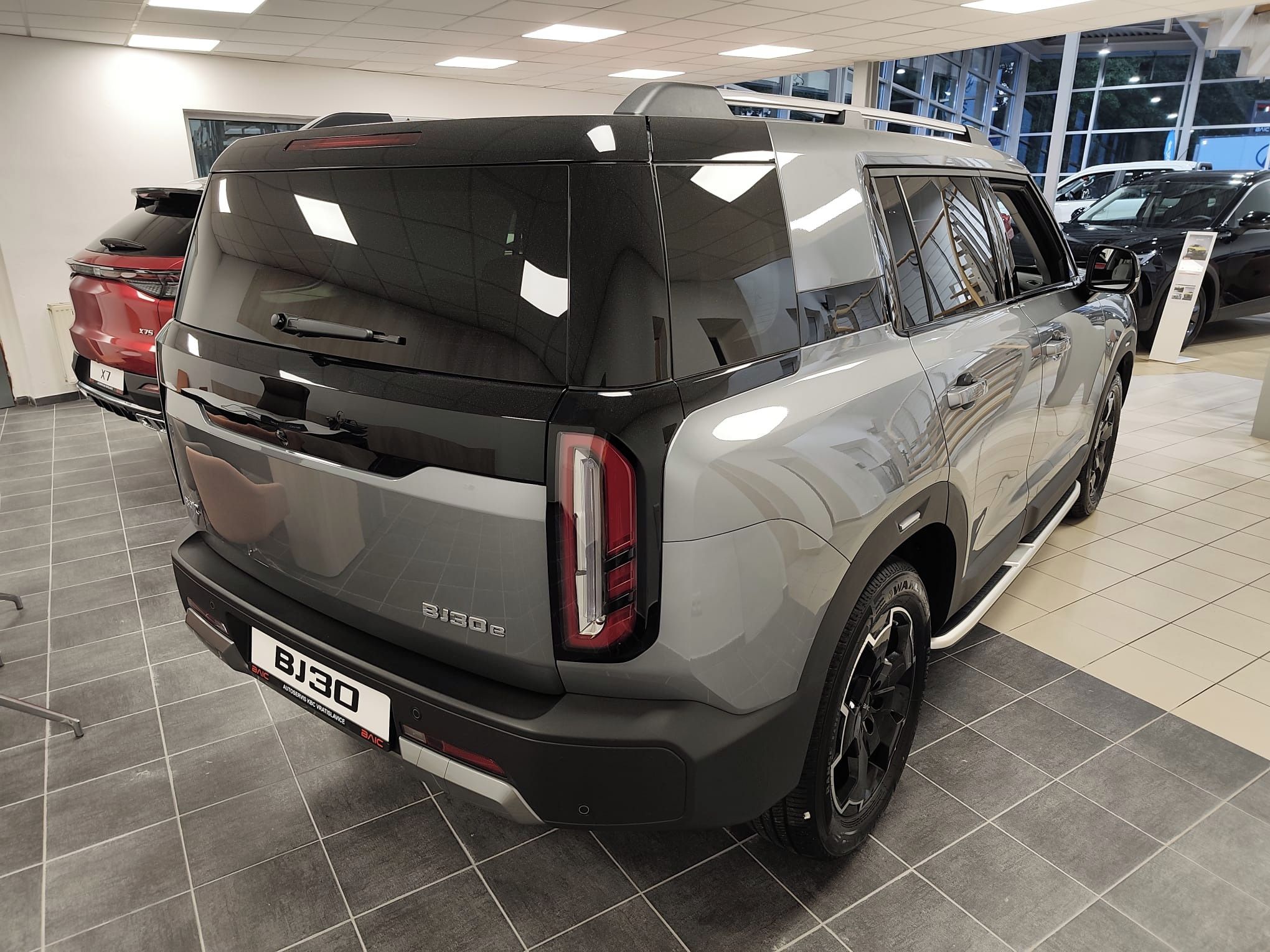 BAIC BJ30, 1.5 T HEV 298KW All in 4x4 - fotka 3