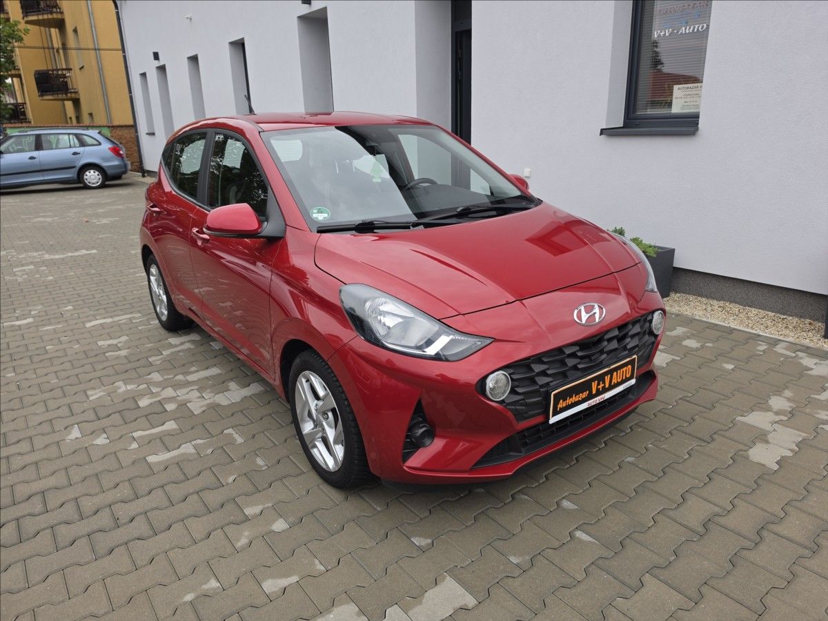 Hyundai i10, 1,0 49KW vyhř. volat + sedadla