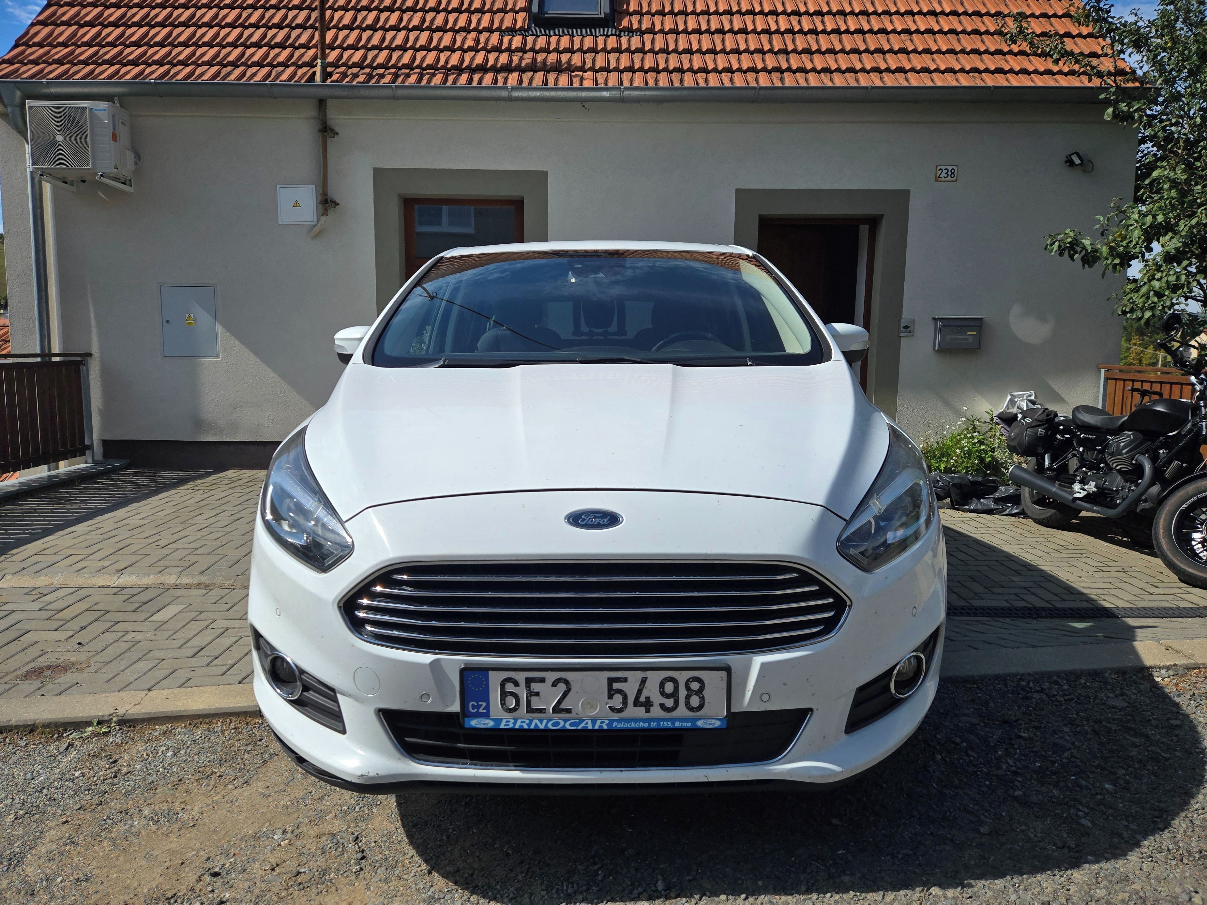 Ford S-MAX, Ford S max 2.0 4x4 7míst 140kw - fotka 2