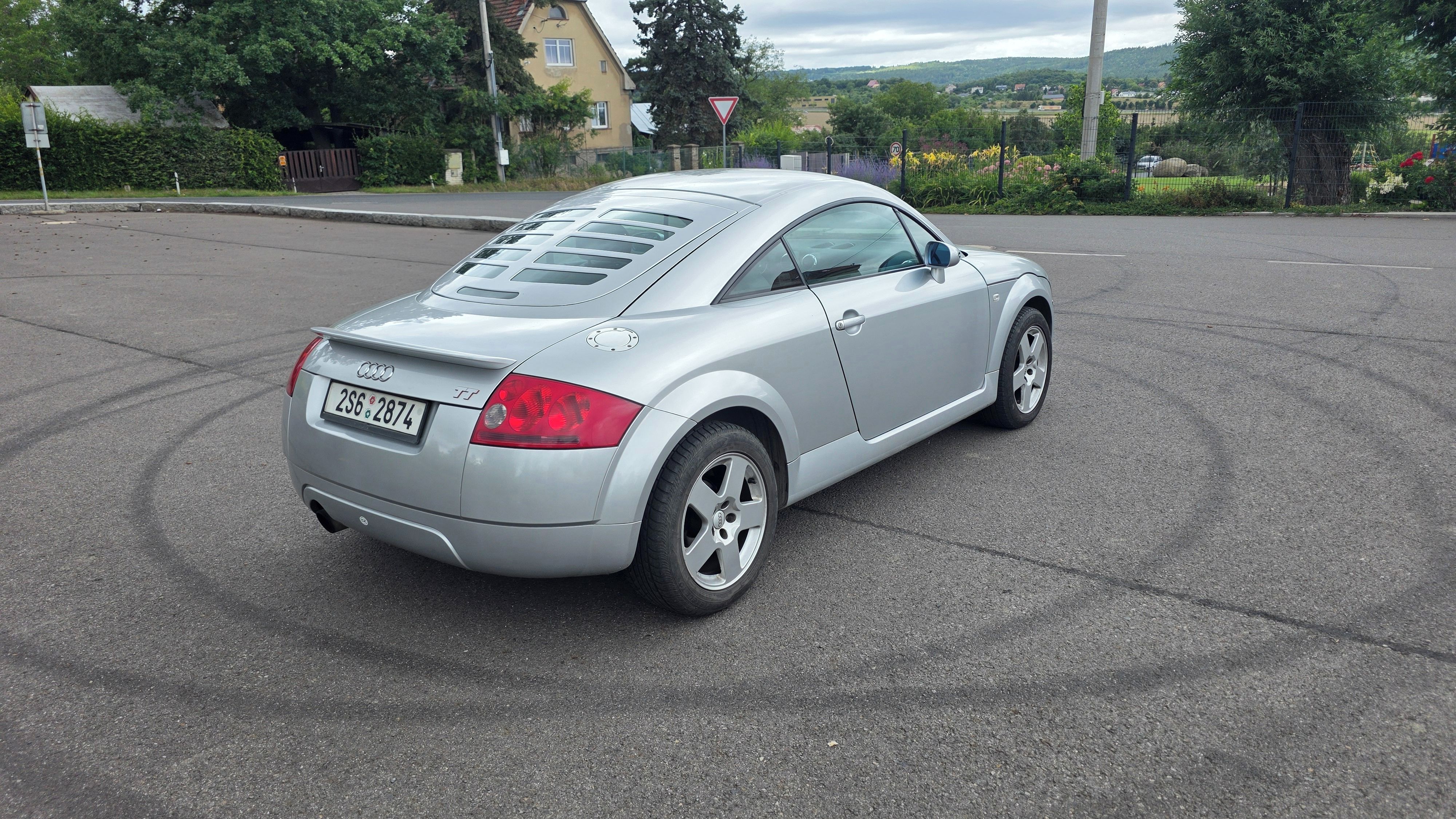 Audi TT, 23 let 1 majitel top stav - fotka 6