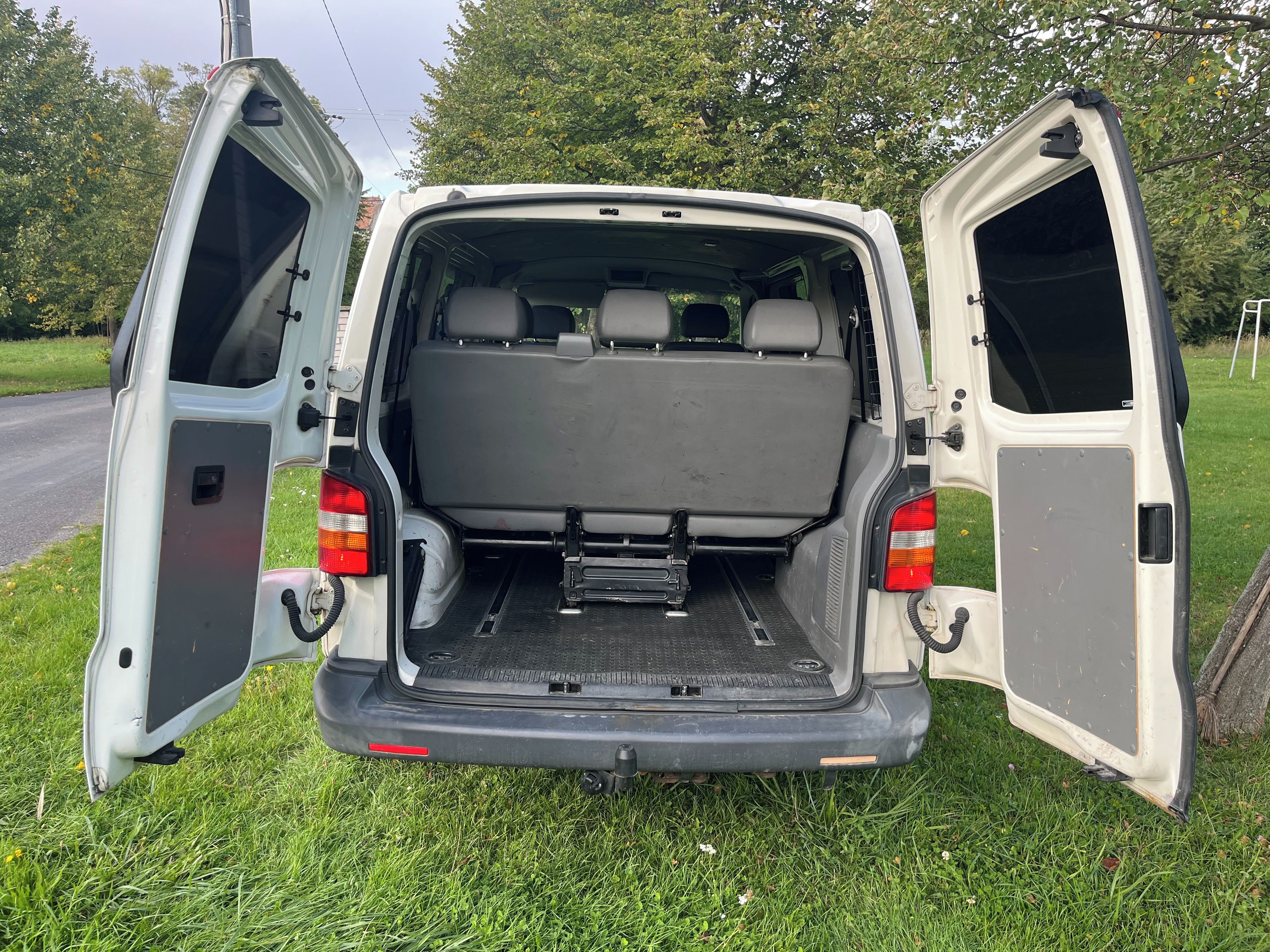 Volkswagen Transporter, 2,5 TDI, ČR, 7 míst, DPH - fotka 5