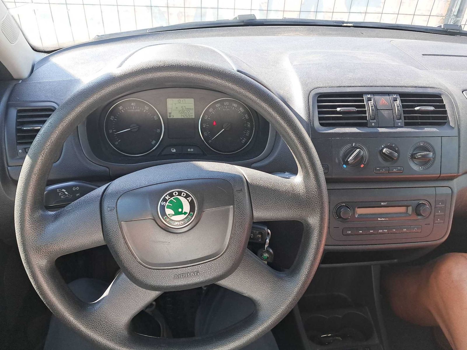 Škoda Roomster, 1.2 TSI, Vyhř. sedaček - fotka 3