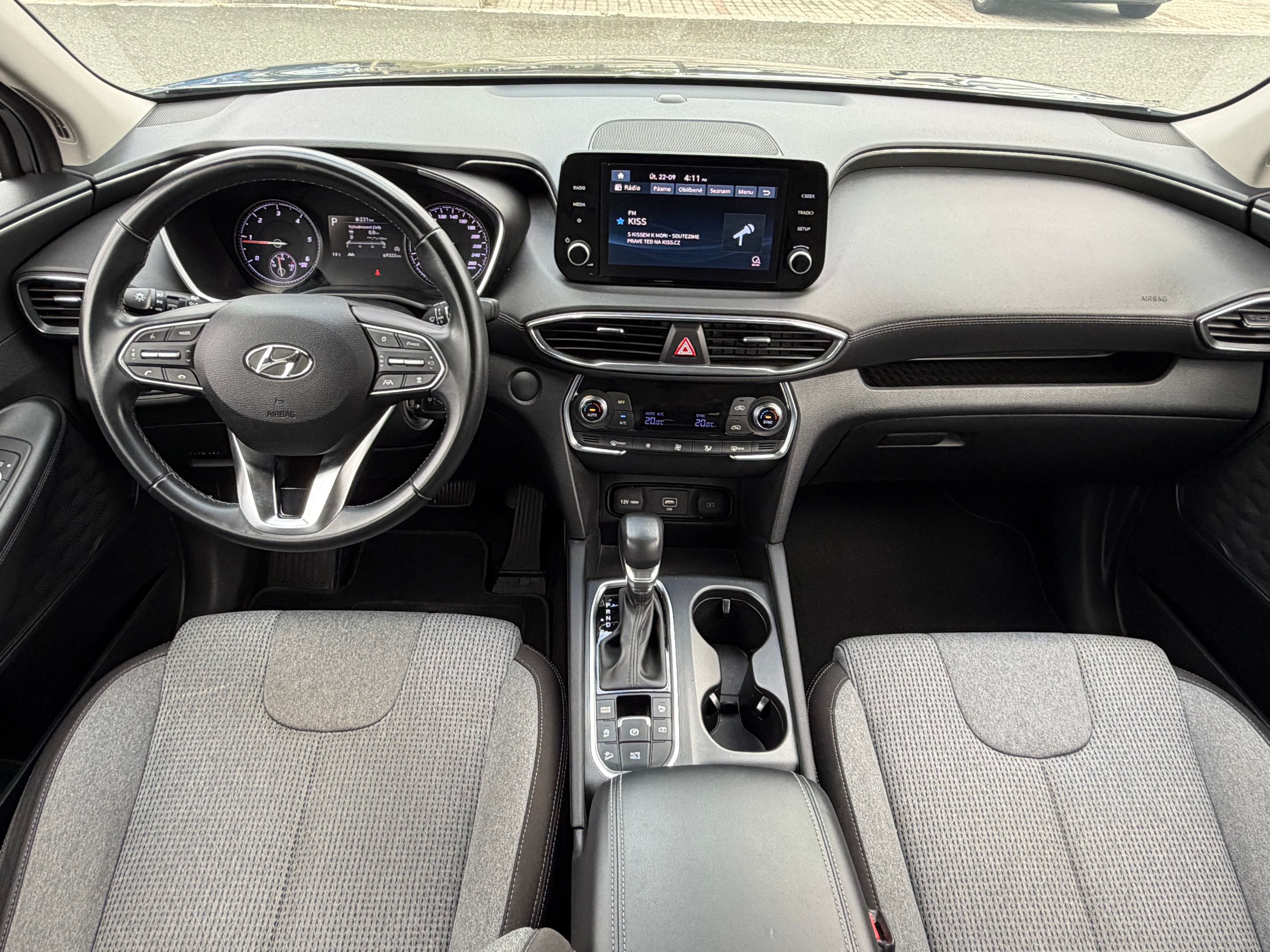 Hyundai Santa Fe, 2.2 Crdi Comfort 7 míst 69tkm! - fotka 6