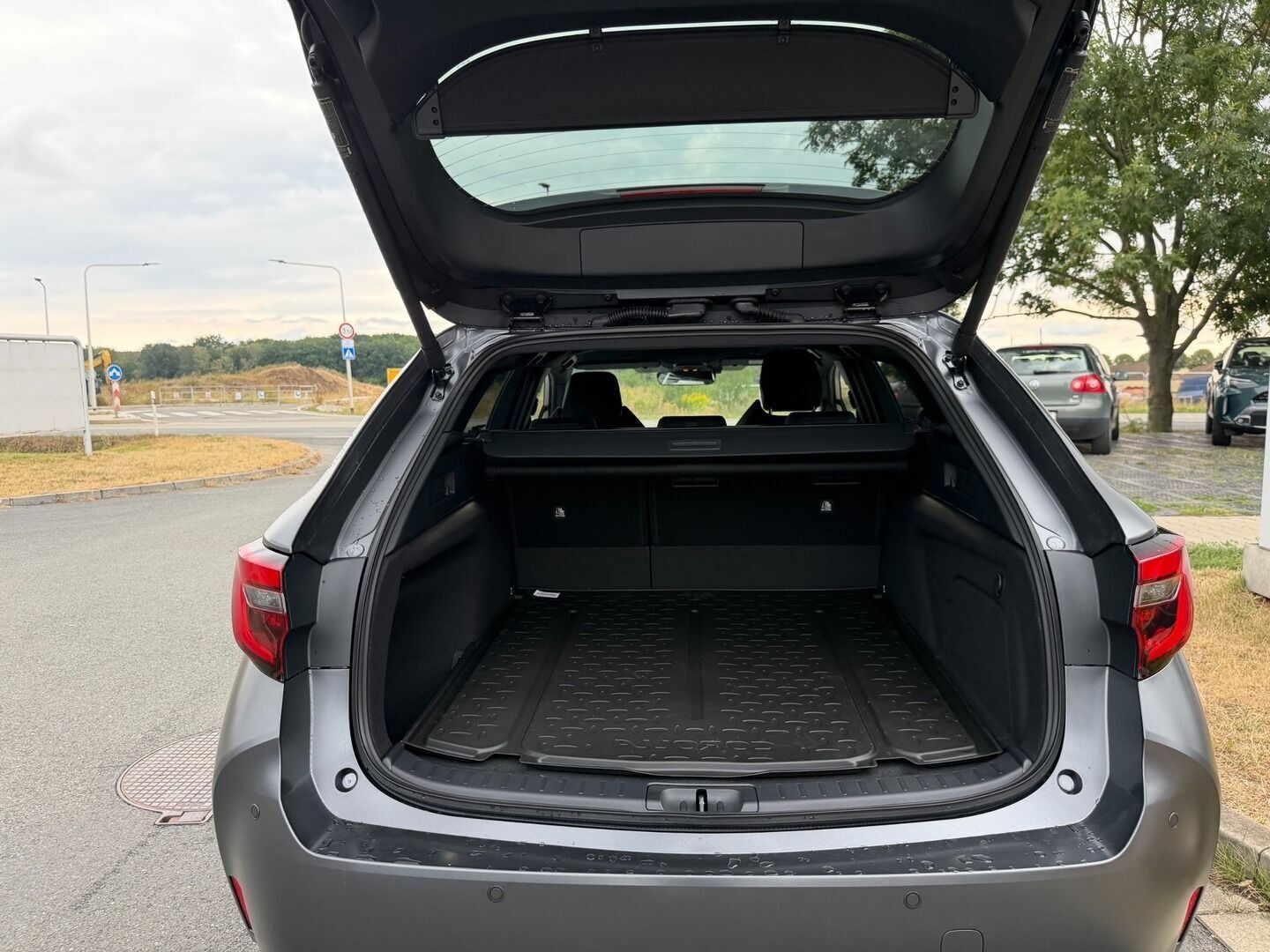 Toyota Corolla, TS 2.0 HEV GR SPORT JBL - fotka 6