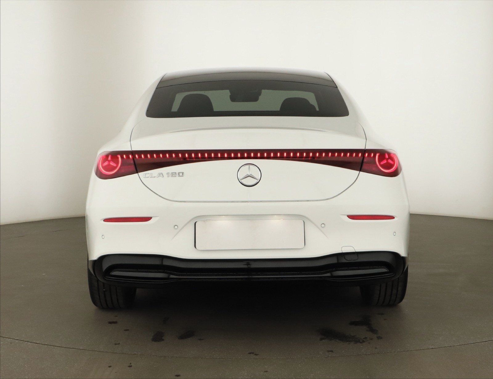 Mercedes-Benz CLA, 180 - fotka 4