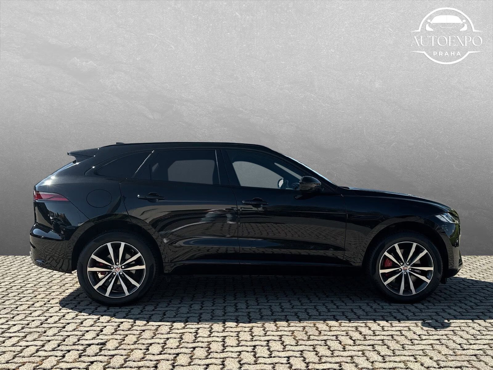 Jaguar F-Pace, F-PACE P400 R-Dynamic* - fotka 3