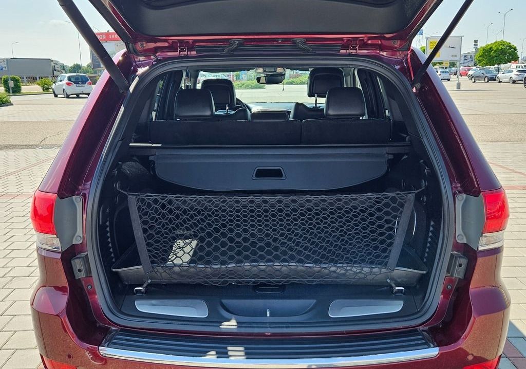 Jeep Grand Cherokee, 5.7L V8 Overland - fotka 3
