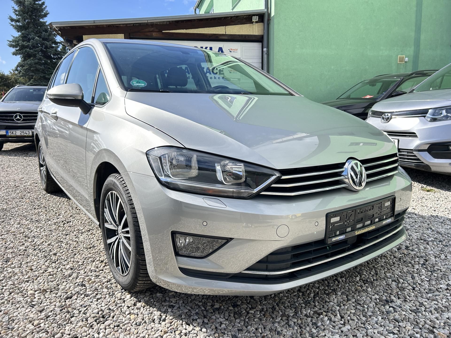 Volkswagen Golf Sportsvan, 1.4 TSi 92KW 132 tis km servis - fotka 5